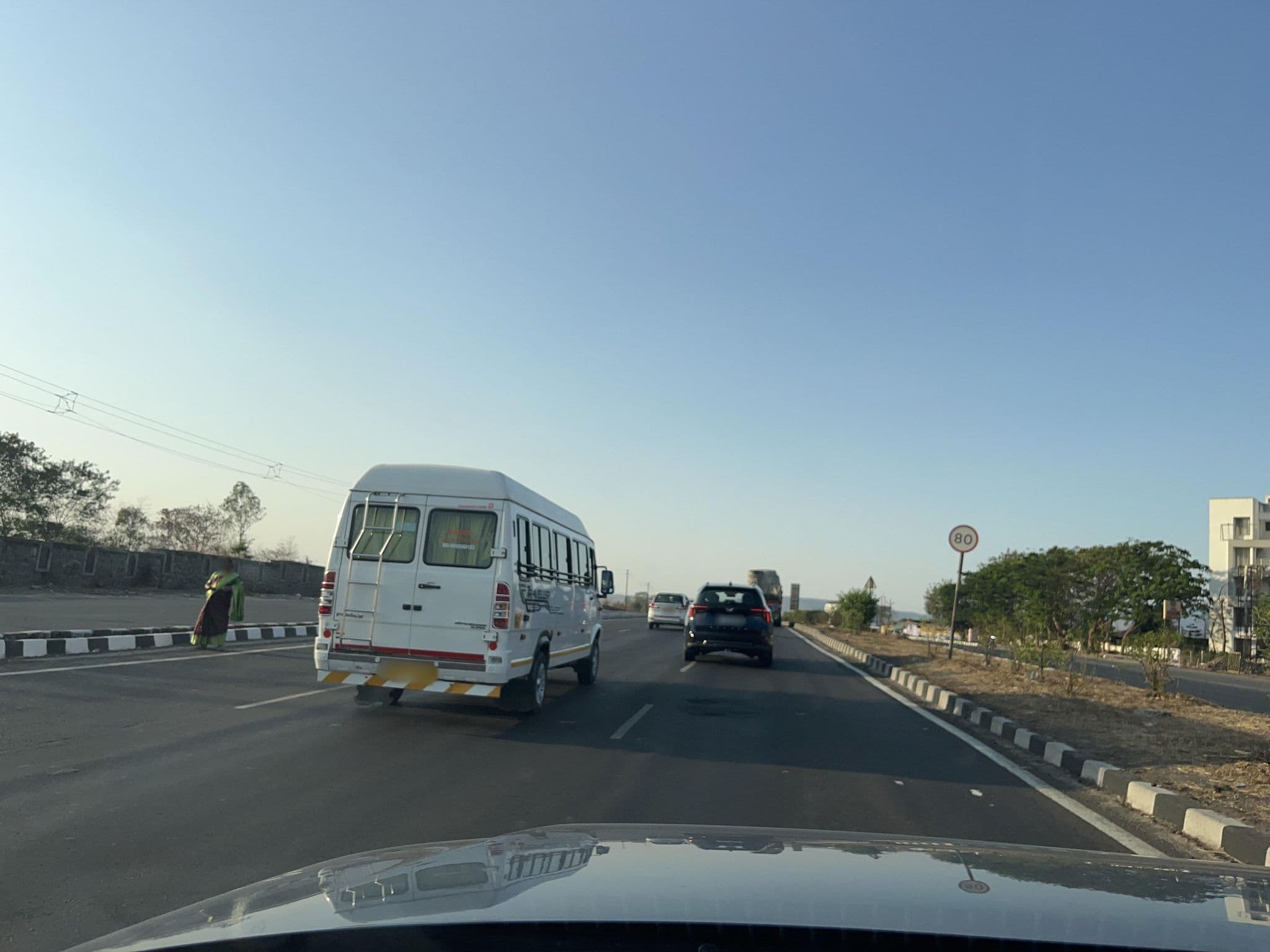 Street view near Hotel Amruta Lodging, Shirwal — © Absawant (CC BY-SA · Mapillary)