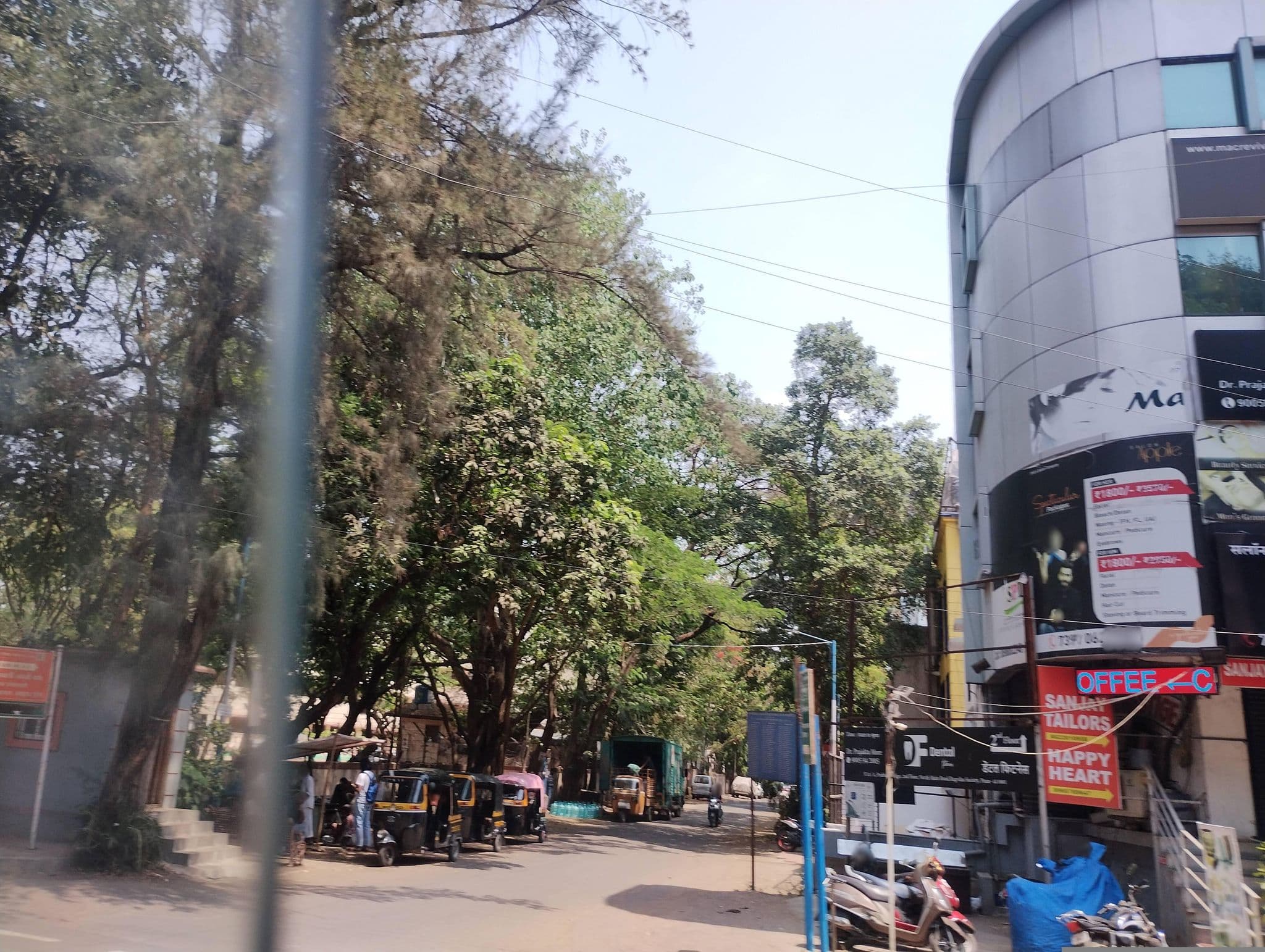 Street view near Juggler’s Backpack, Shivaji Nagar — © dipakgirase01 (CC BY-SA · Mapillary)