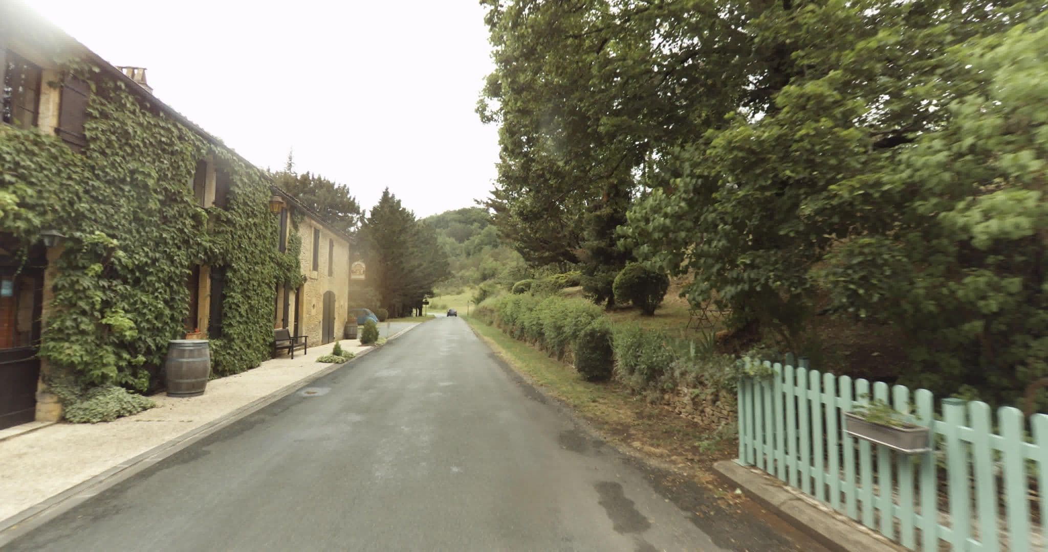 Street view near Lou Peyrol, Beaumont-du-Périgord — © sogefi (CC BY-SA · Mapillary)