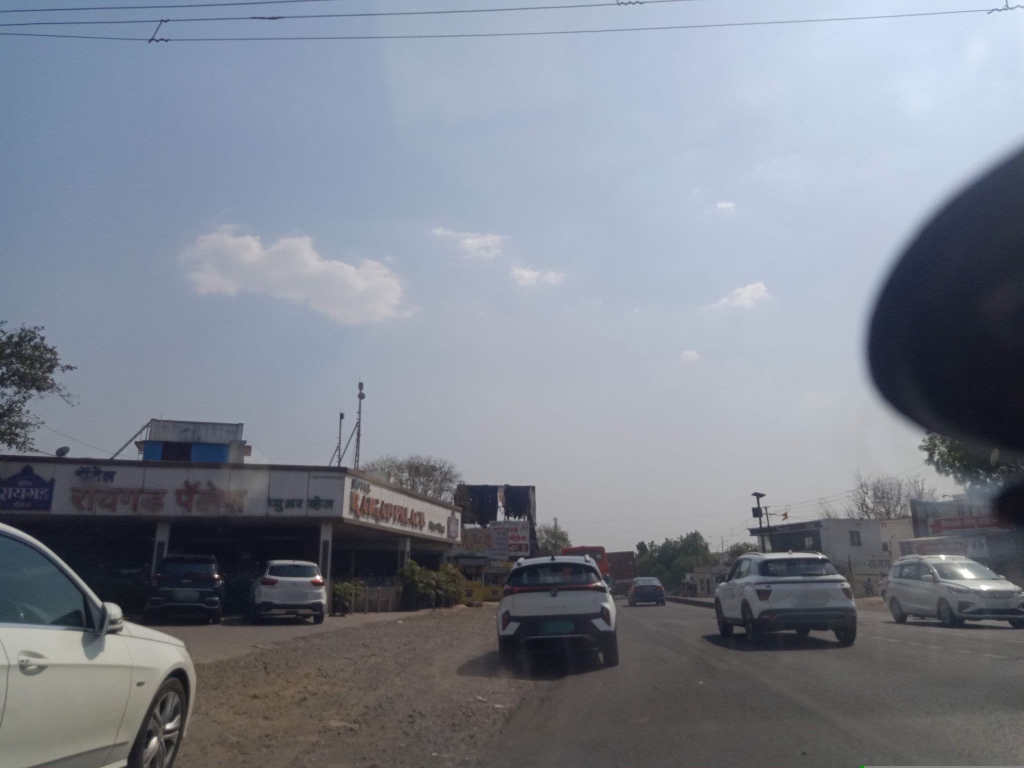 Street view near Saradwadi, Sirūr — © nileshjagtap (CC BY-SA · Mapillary)