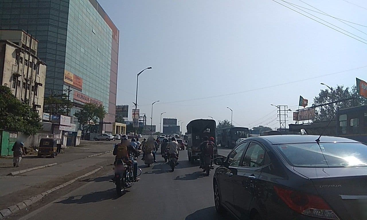 Street view near Manisha Service Apartments, Pune — © natarajakaveeti (CC BY-SA · Mapillary)