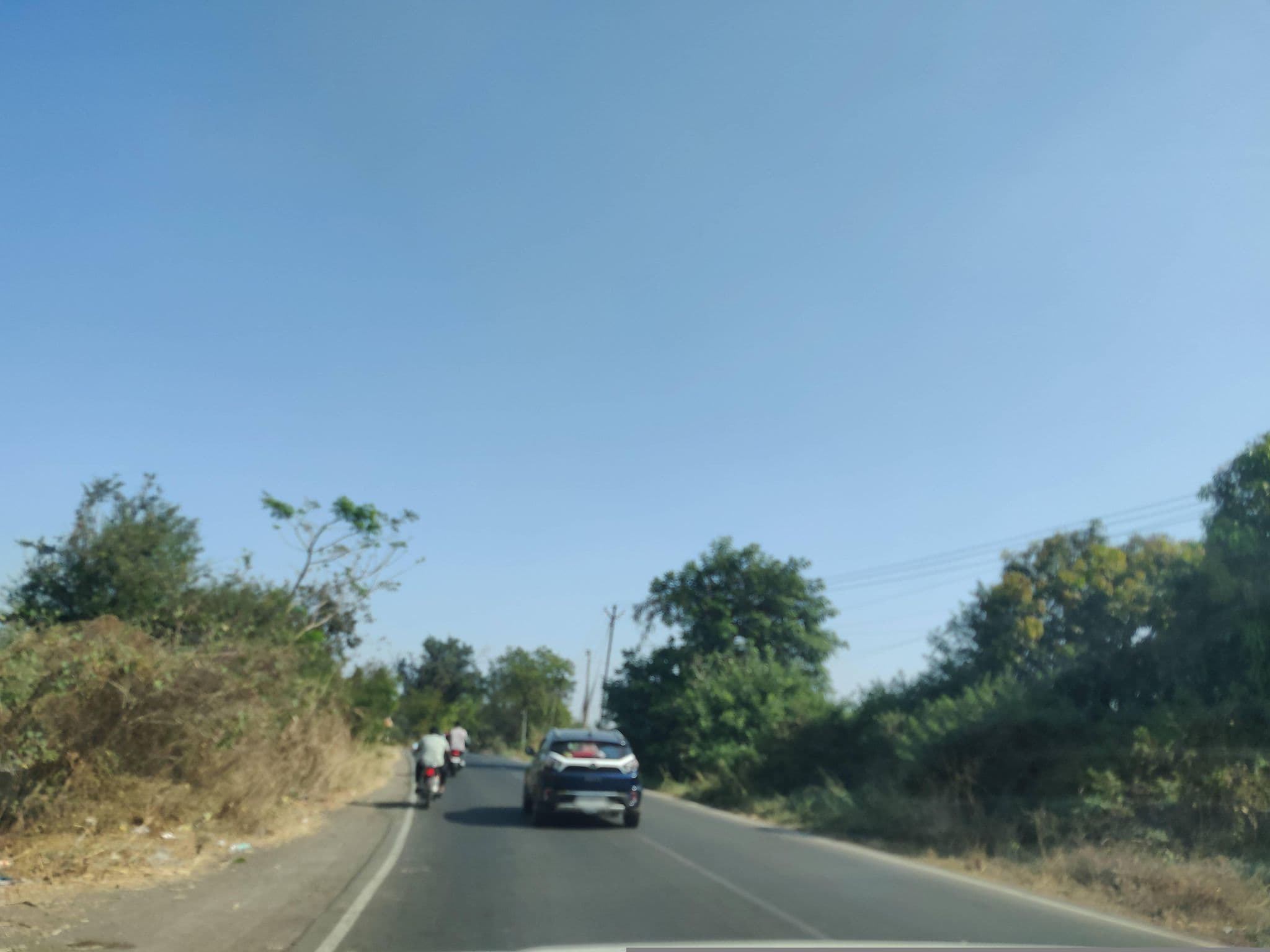 Street view near New India Hotel, Manchar — © AmrutaA (CC BY-SA · Mapillary)