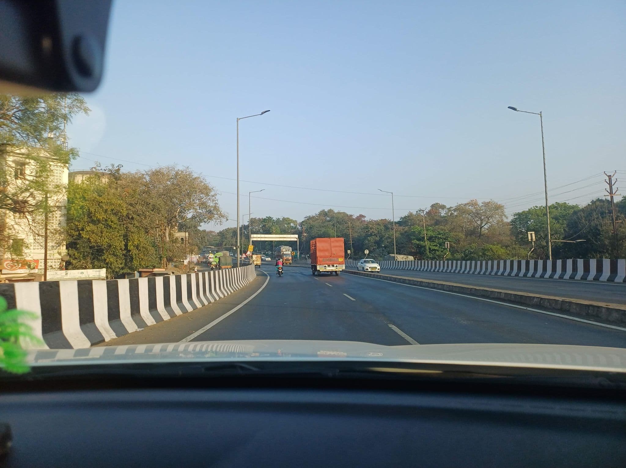 Street view near Hotel Ashoka, Ahilyanagar — © WankhedeR (CC BY-SA · Mapillary)