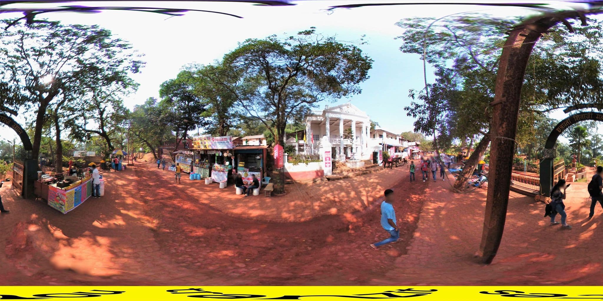 Street view near Rucha Heritage Hotel, Matheran, Mātherān — © tranzitnotes (CC BY-SA · Mapillary)