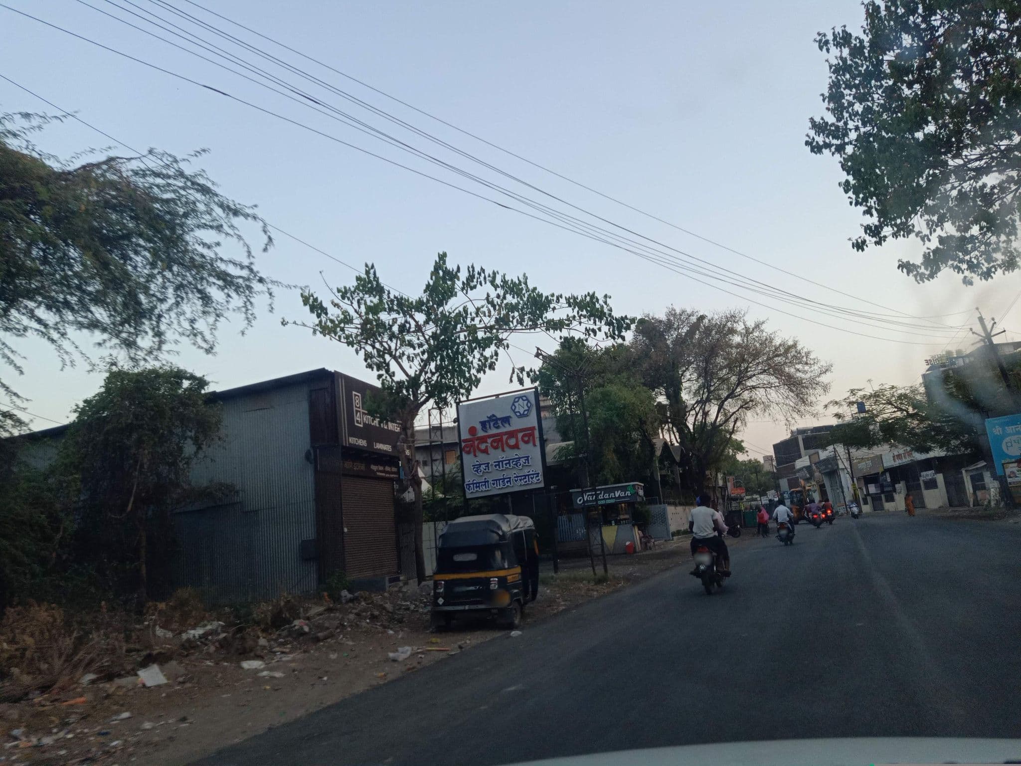 Street view near Sanket Hotel, Ahilyanagar — © nileshjagtap (CC BY-SA · Mapillary)