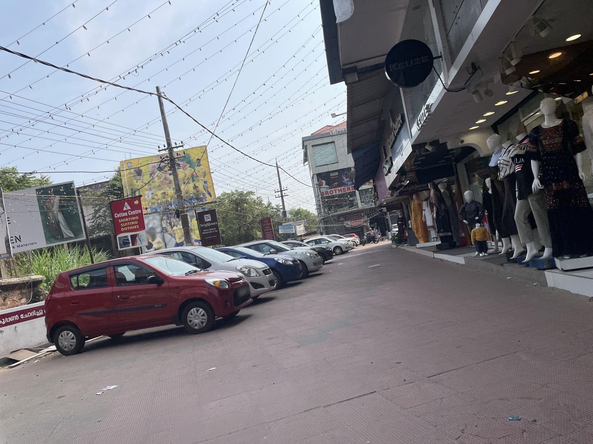 Street view near select residency, Kozhikode — © livableurbanism (CC BY-SA · Mapillary)