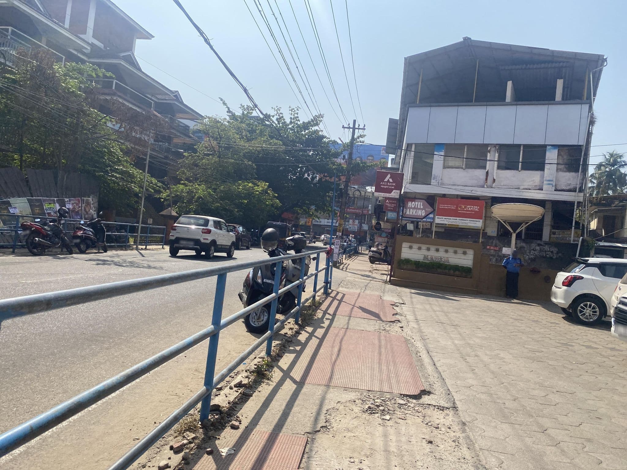 Street view near Marina Residency, Kozhikode — © livableurbanism (CC BY-SA · Mapillary)