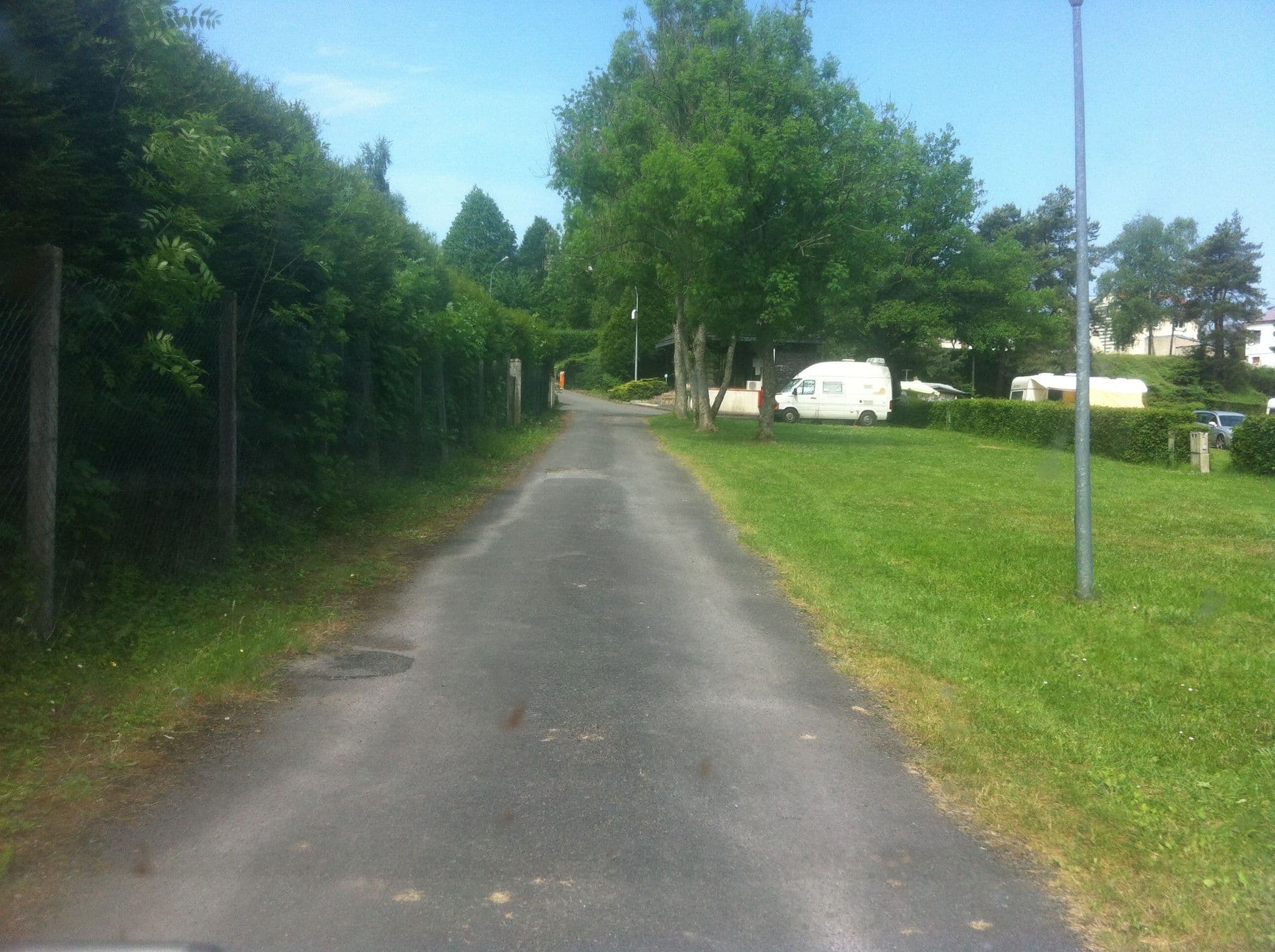 Street view near Le Bellevue, Fumay — © raymond (CC BY-SA · Mapillary)