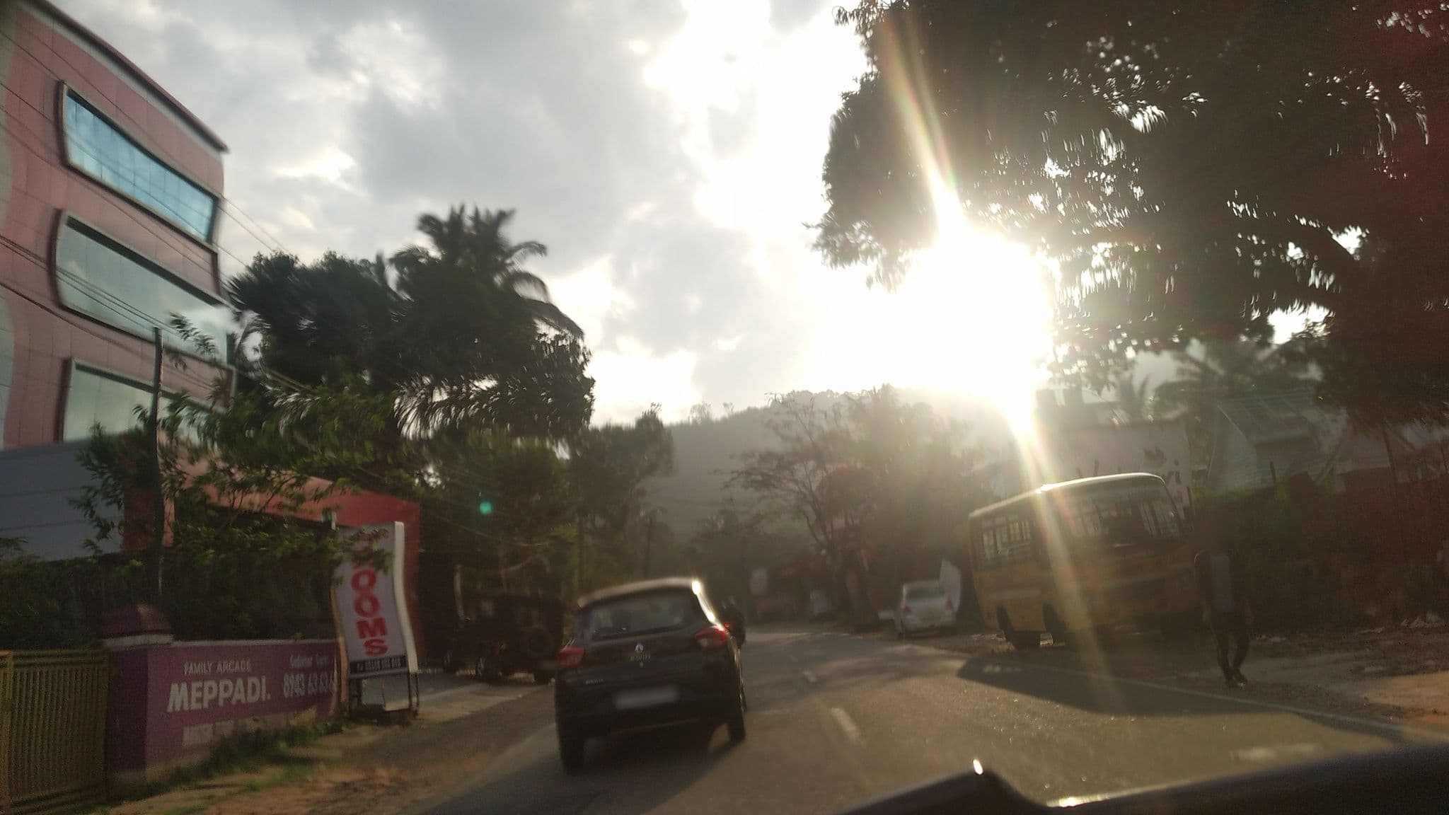 Street view near Hotel Sahara inn, Kalpatta — © jothishbabu (CC BY-SA · Mapillary)