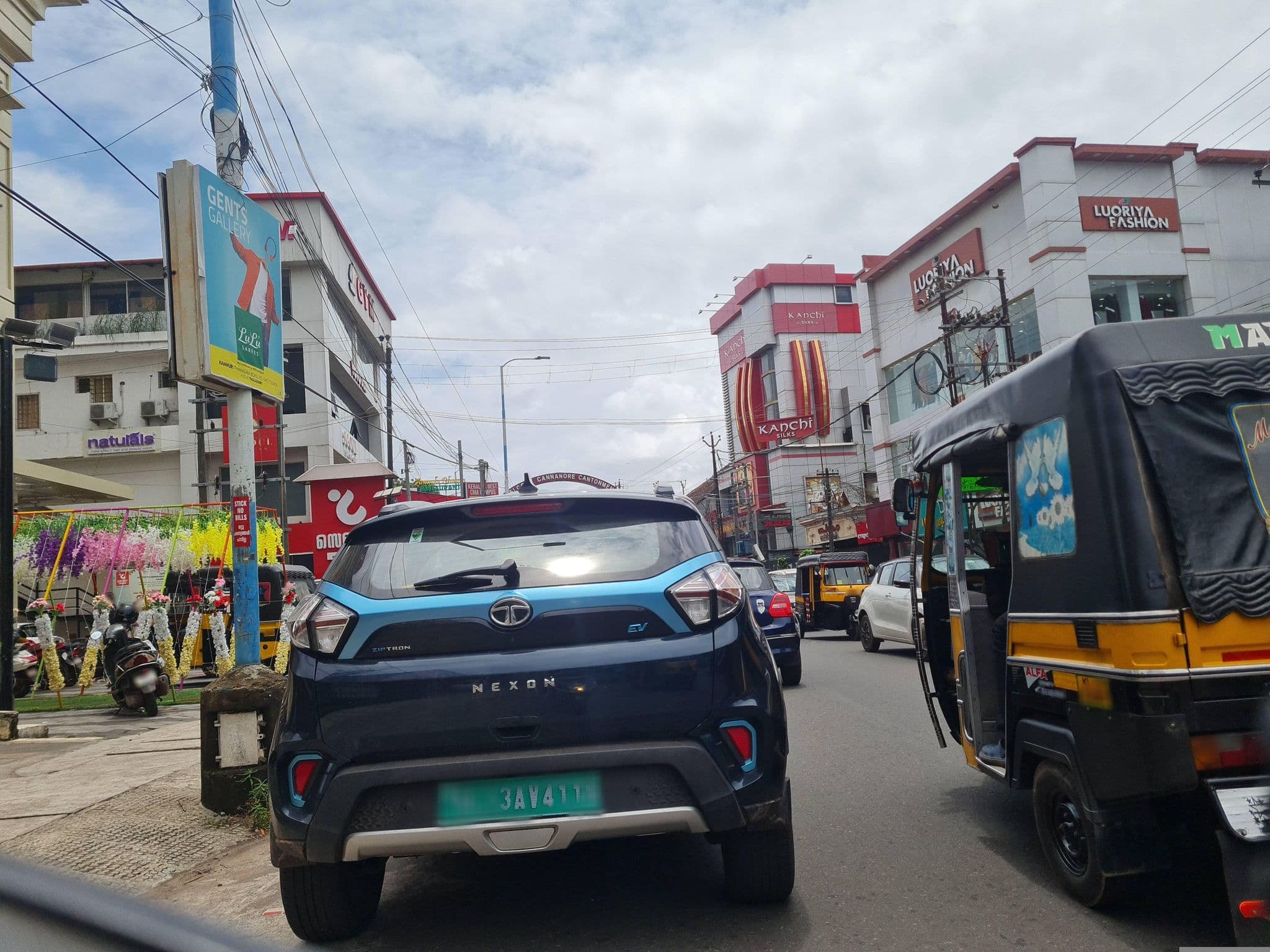 Street view near Yoyostay Kannur, Kannur — © dinshkm (CC BY-SA · Mapillary)