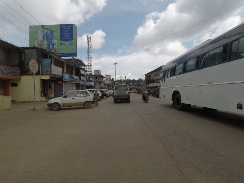 Street view near Manjunath Hotel, Virajpet — © deepak_bicycle (CC BY-SA · Mapillary)