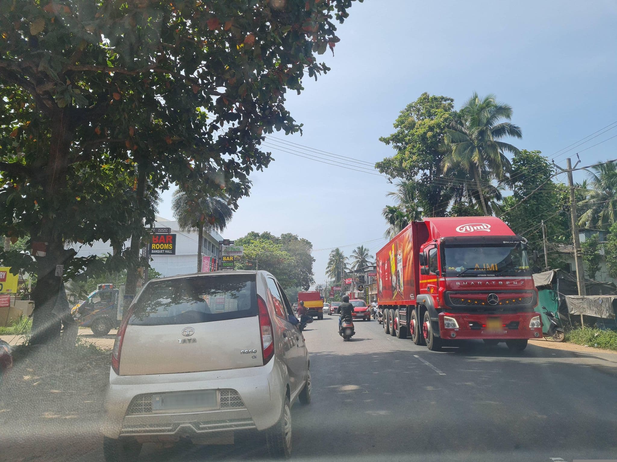 Street view near Park Residency, Koyilandy — © dinshkm (CC BY-SA · Mapillary)