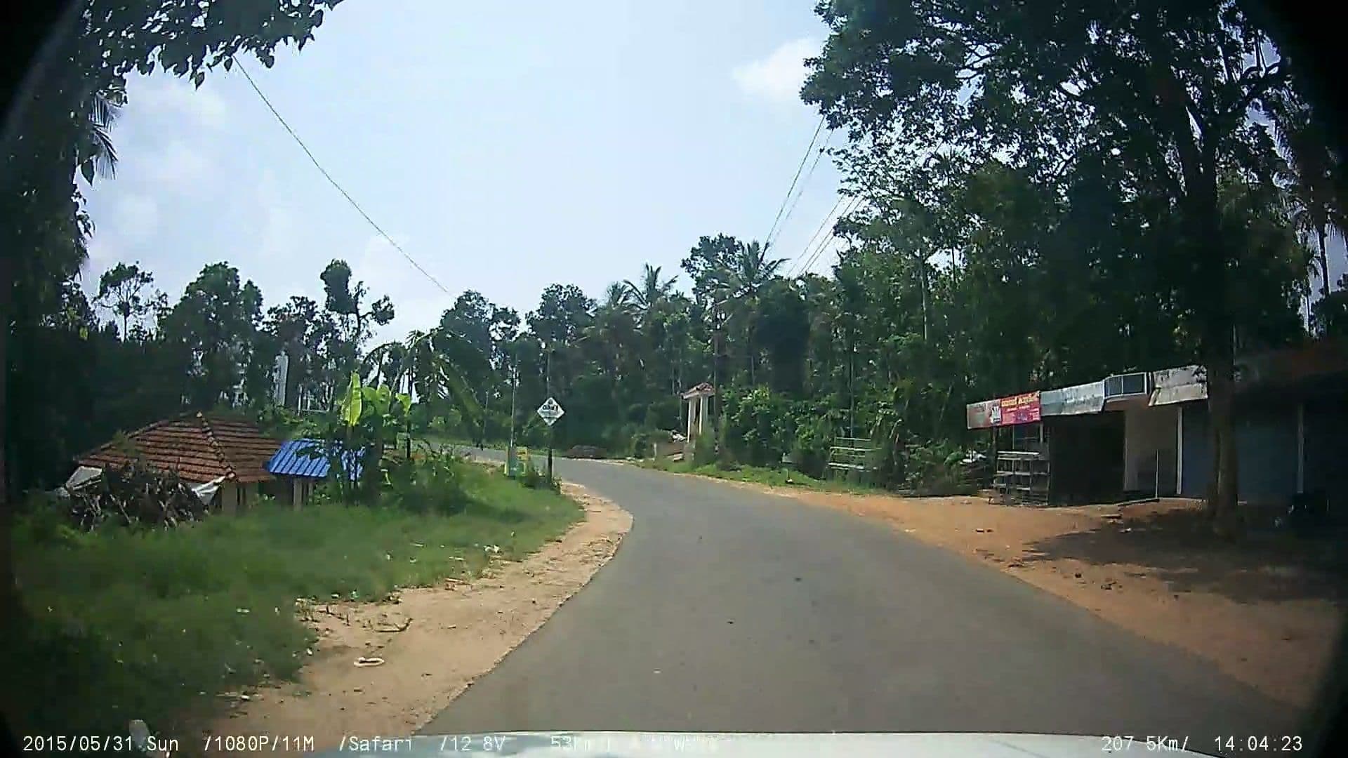 Street view near Metro Tourist Home, Tondalam — © johnichan (CC BY-SA · Mapillary)