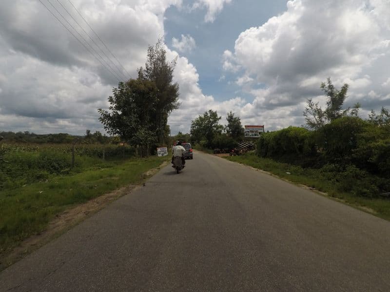 Street view near Eco Habitat Organic Farm And Homestay, Kushālnagar — © deepak_bicycle (CC BY-SA · Mapillary)