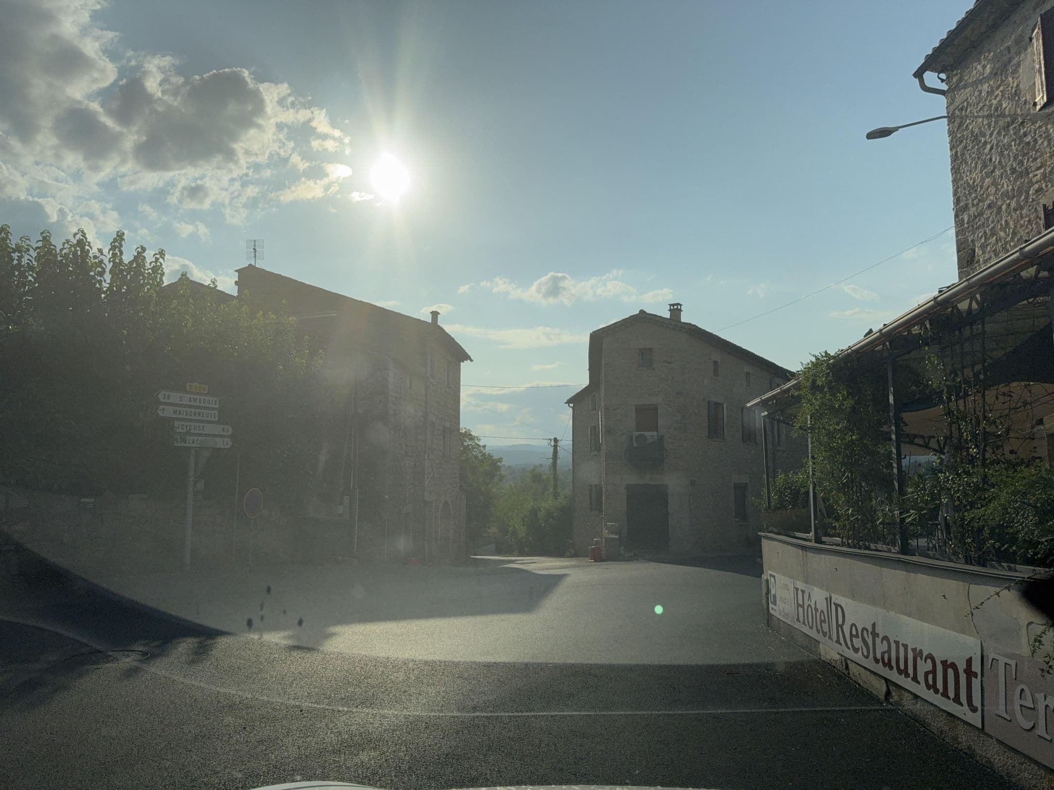 Street view near Auberge de la Couronne, Lablachère — © ottor (CC BY-SA · Mapillary)