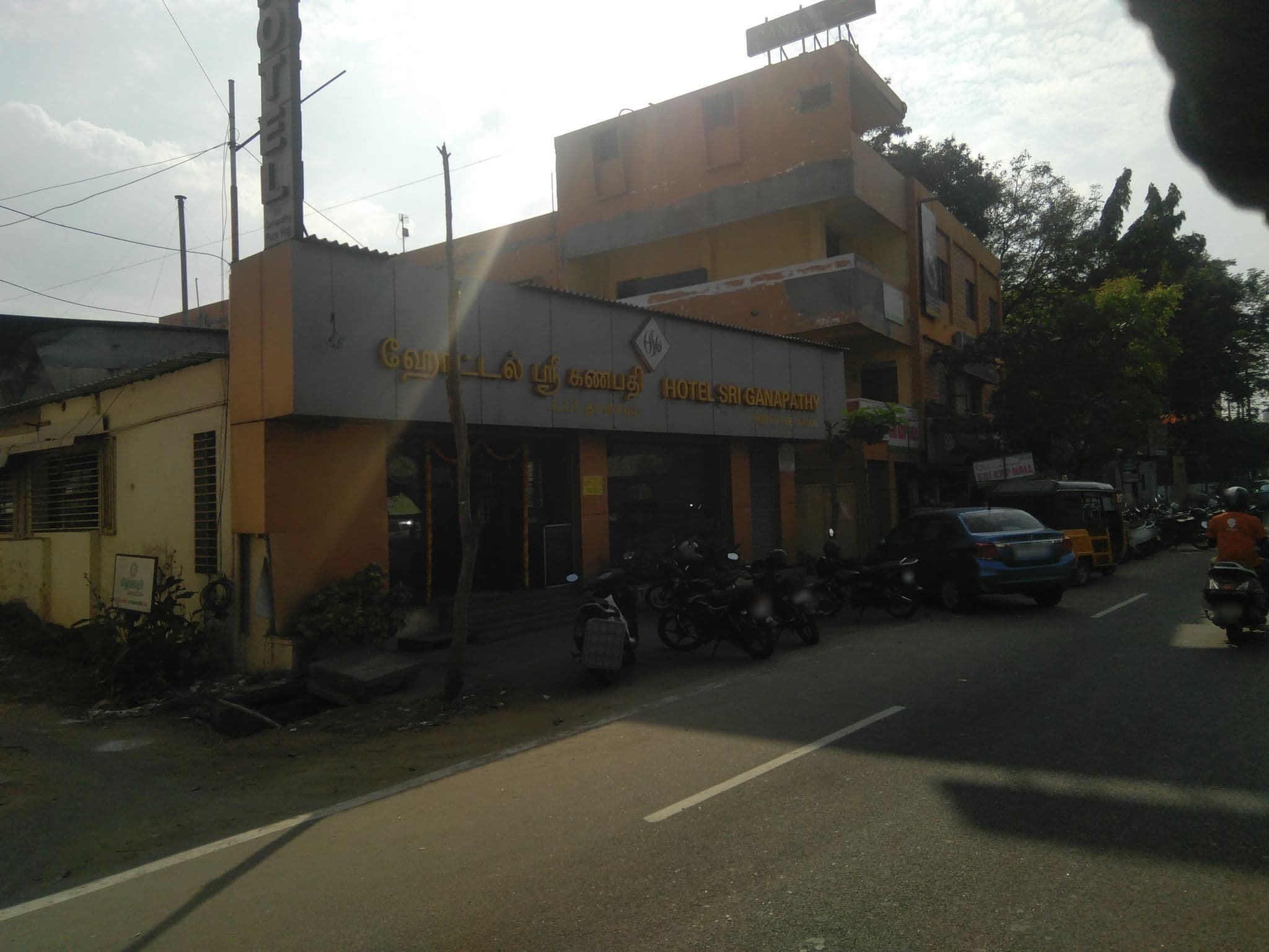 Street view near Aruljothi Hotel, Coimbatore — © naveenmtp (CC BY-SA · Mapillary)