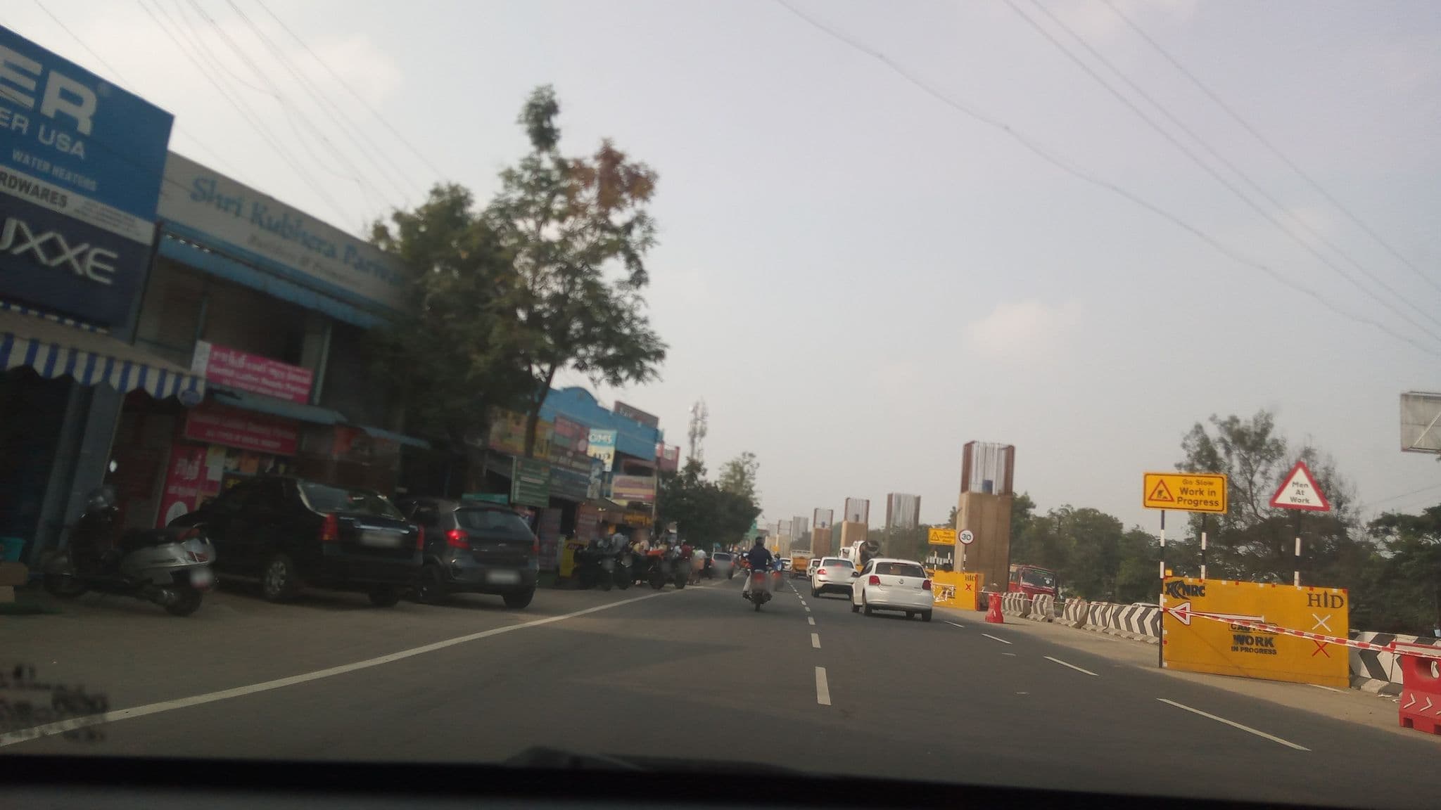 Street view near Hotel Jump In & Out, Irugūr — © pradeepbv (CC BY-SA · Mapillary)
