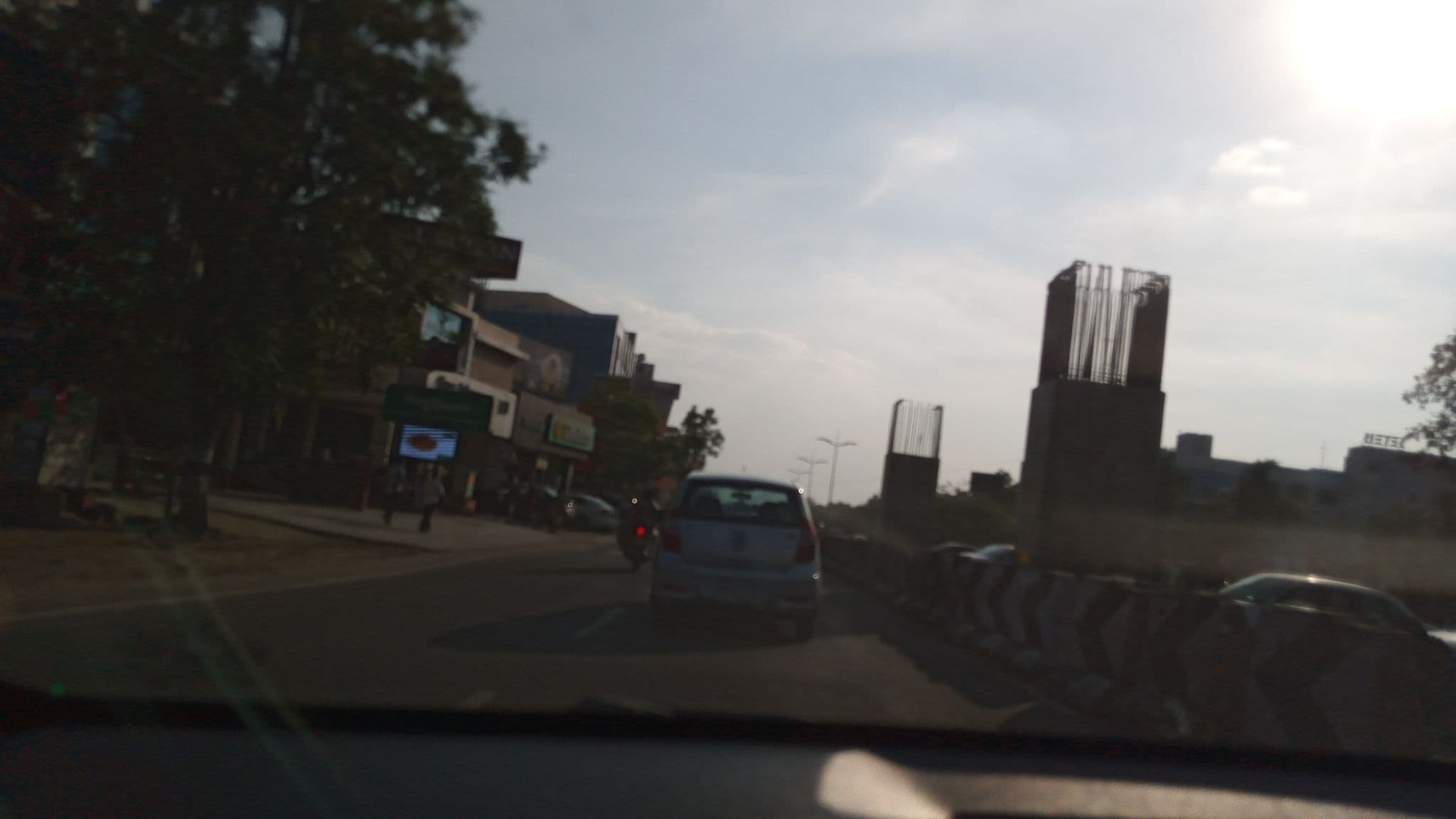 Street view near The Castello Residency, Chinniyampālaiyam — © pradeepbv (CC BY-SA · Mapillary)