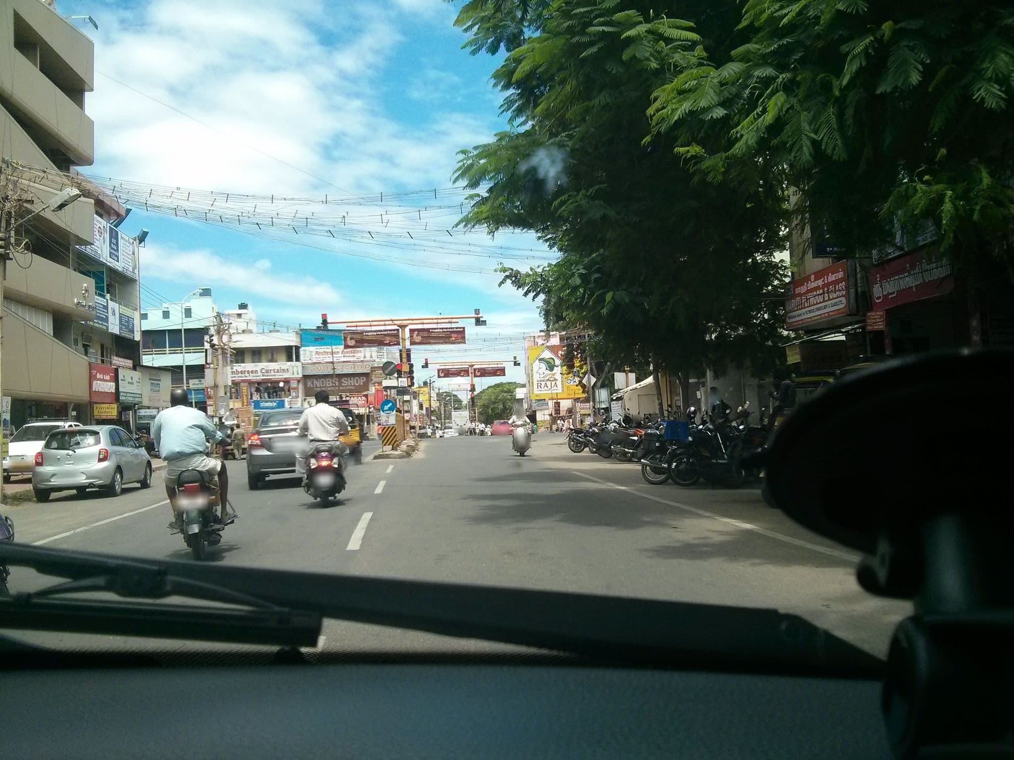 Street view near Hotel Navarartna, Coimbatore — © supersubra (CC BY-SA · Mapillary)