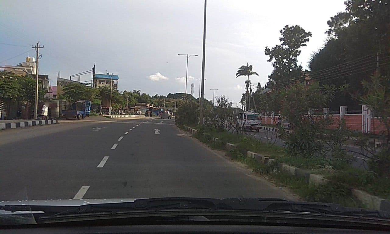 Street view near sai comforts, Nanjangūd — © natarajakaveeti (CC BY-SA · Mapillary)