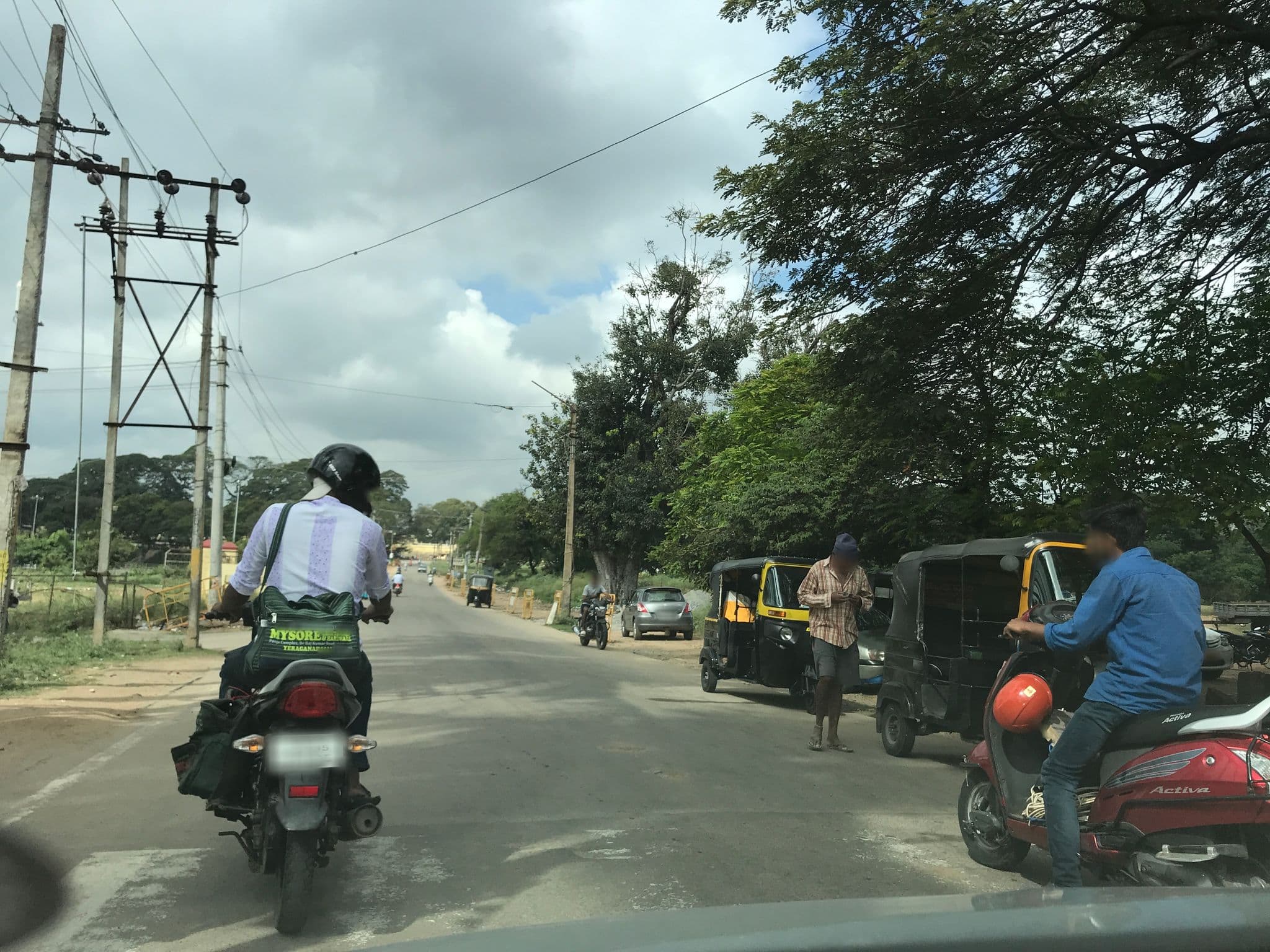 Street view near Aryahee Viharr Service Apartments Mysore, Mysuru — © miguel_andrade (CC BY-SA · Mapillary)