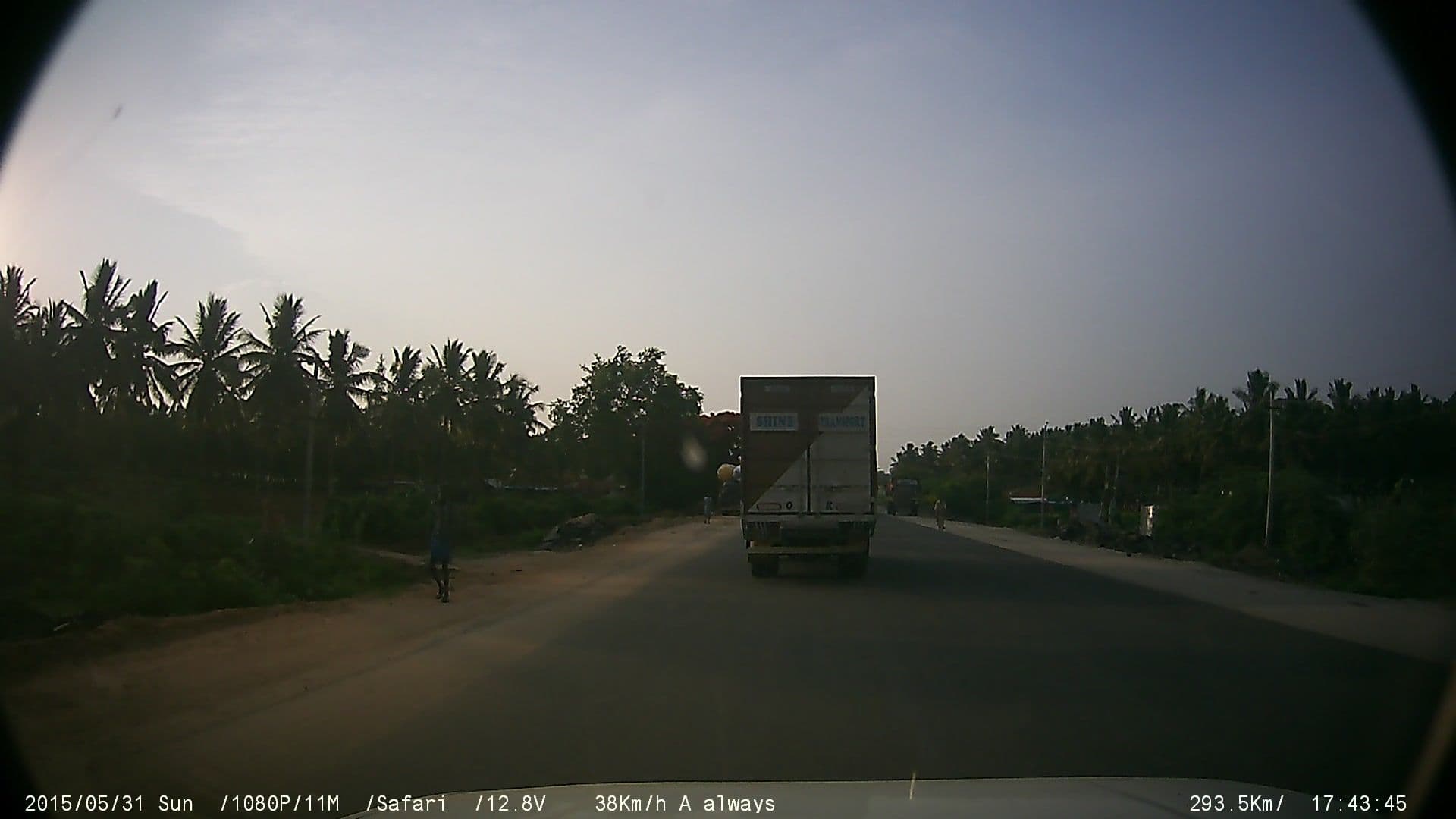 Street view near Hotel Kaleel, Gundlupēt — © johnichan (CC BY-SA · Mapillary)