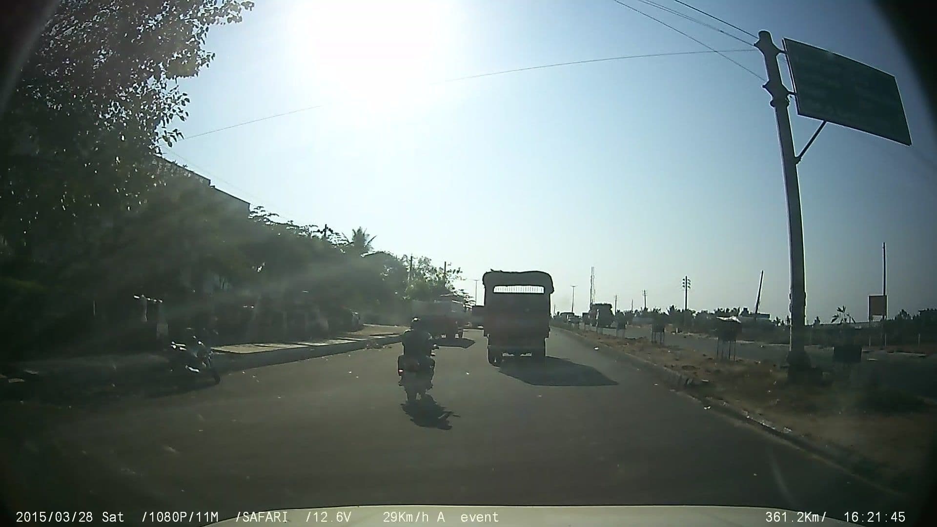 Street view near Country Club Mysore, Belvata — © johnichan (CC BY-SA · Mapillary)