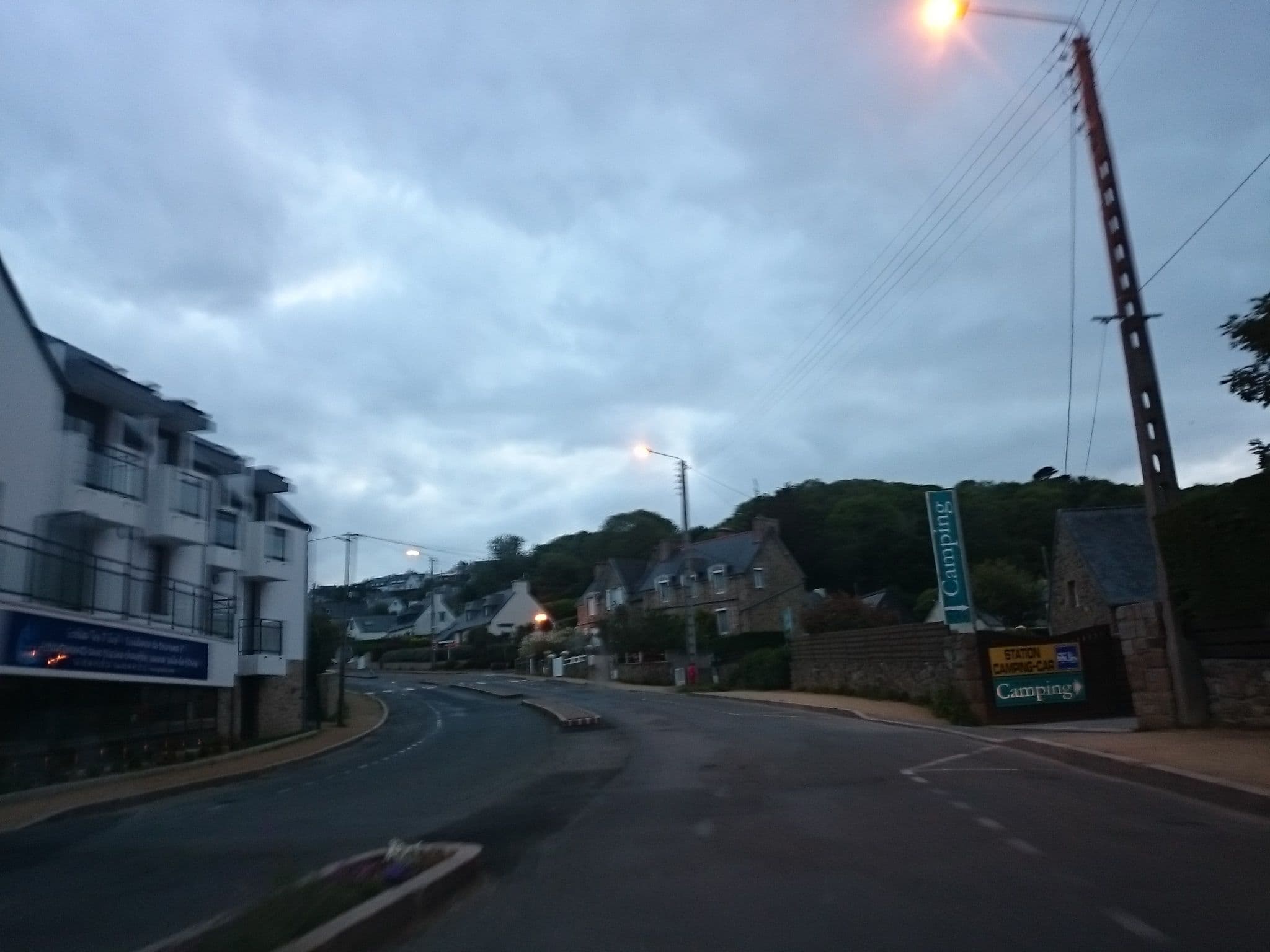 Street view near Goélia "Les 7 iles", Perros-Guirec — © gotpo (CC BY-SA · Mapillary)