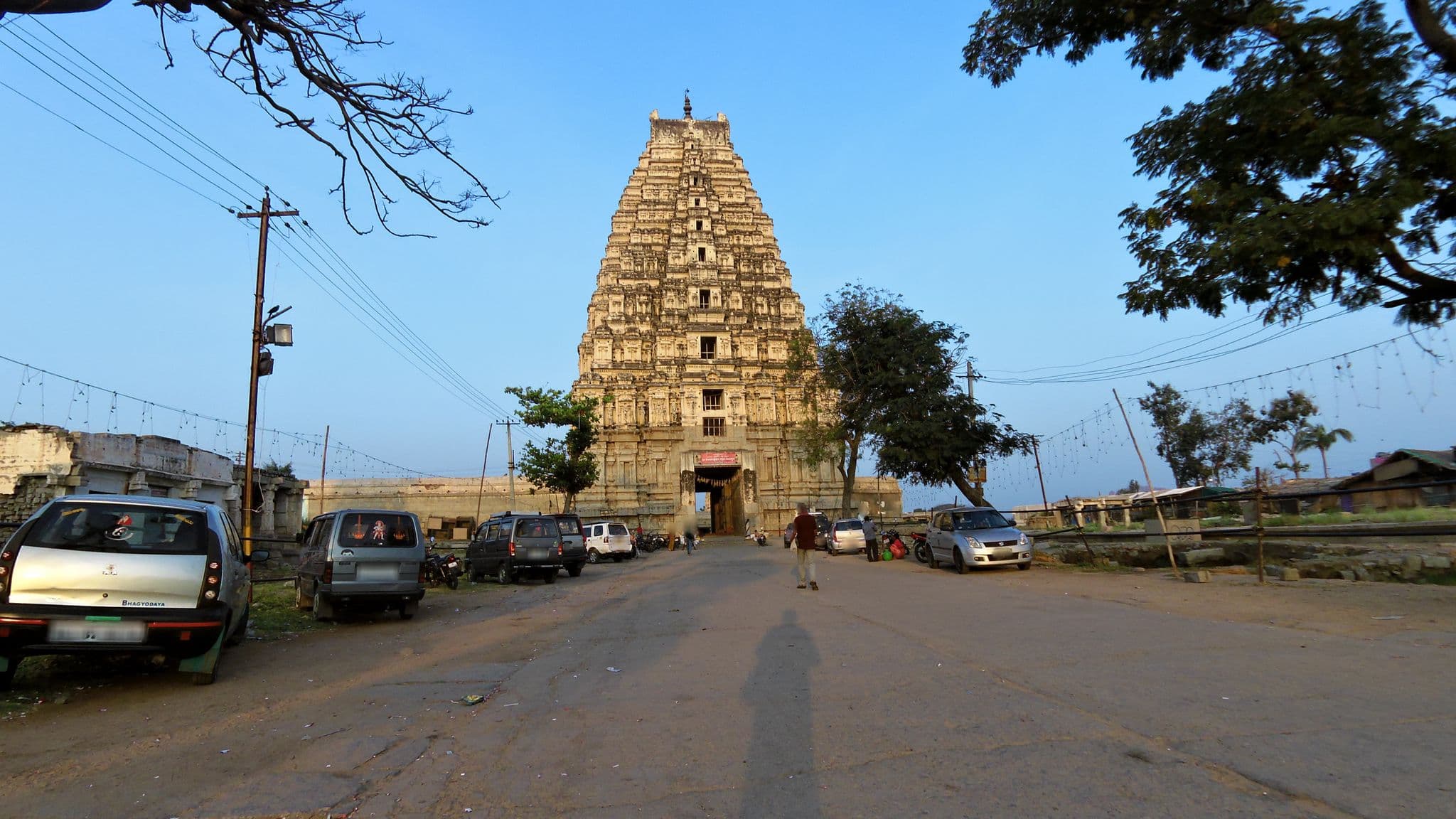 Street view near Lakshmi Heritage Tourist Home, Hampi — © maning (CC BY-SA · Mapillary)