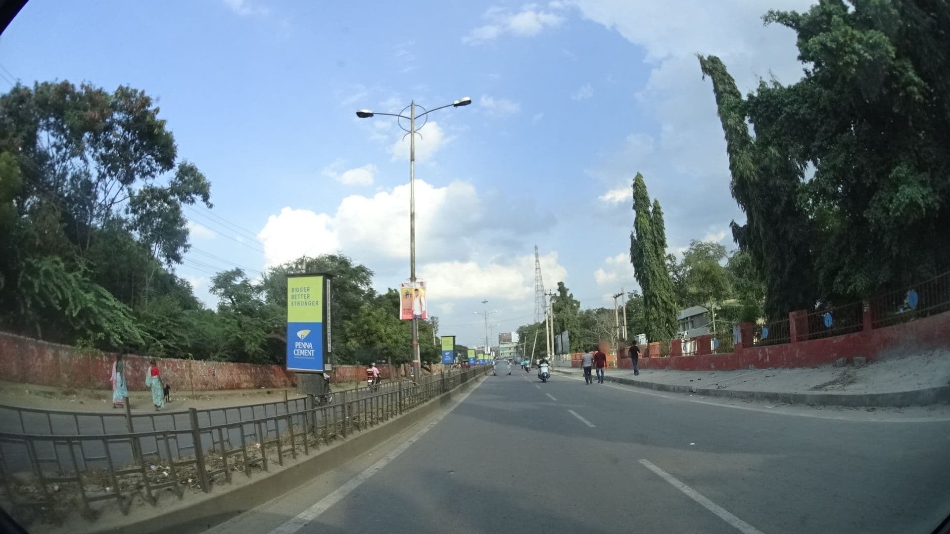 Street view near Mayura Lodge, Ballari — © geohacker (CC BY-SA · Mapillary)