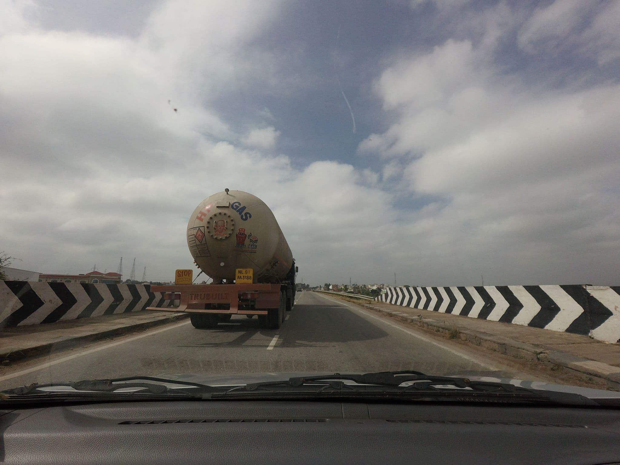 Street view near Hotel Gurudev International, Hassan — © muzirian (CC BY-SA · Mapillary)