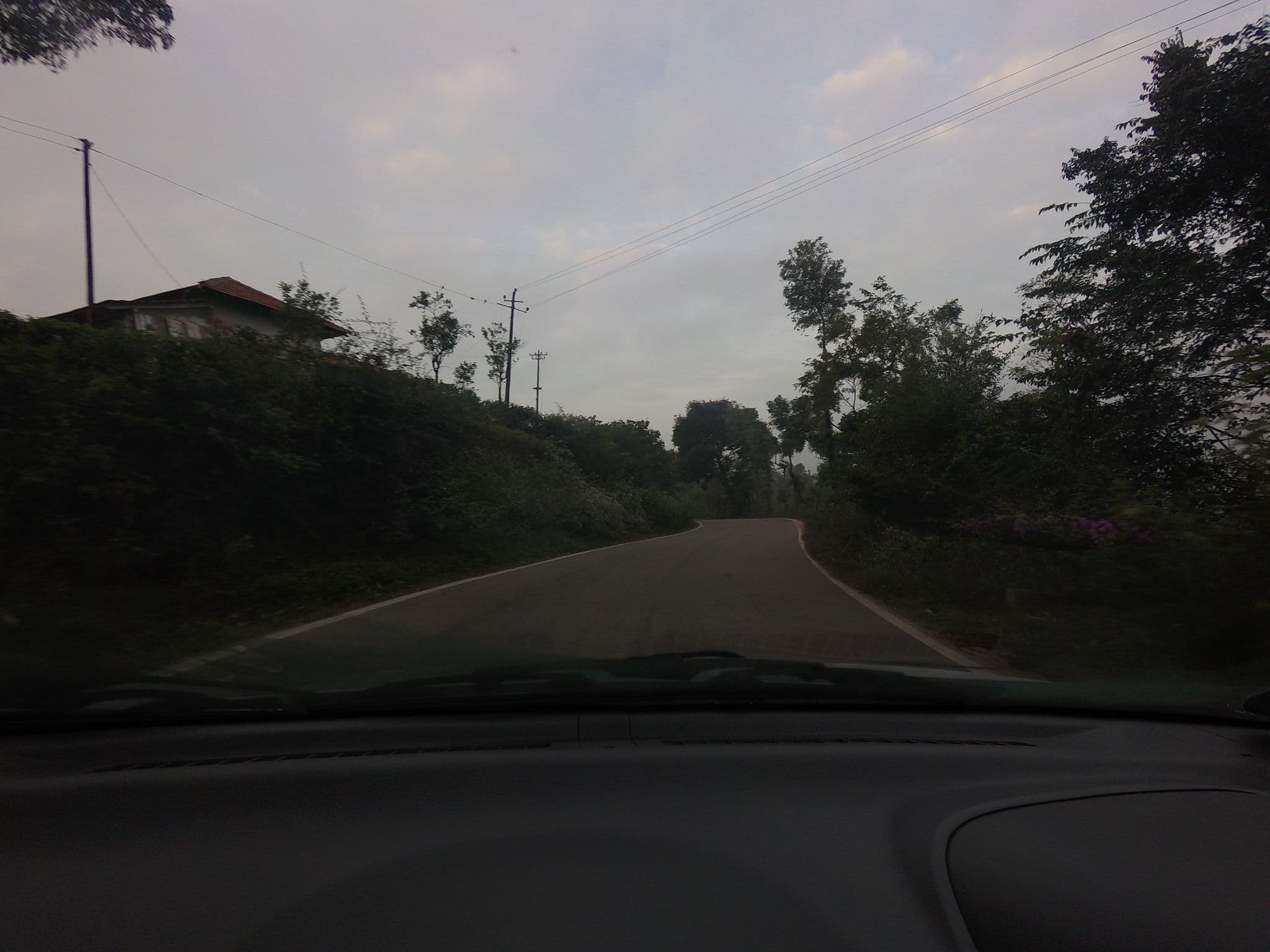 Street view near Doddamane Homestay, Sakleshpur — © muzirian (CC BY-SA · Mapillary)