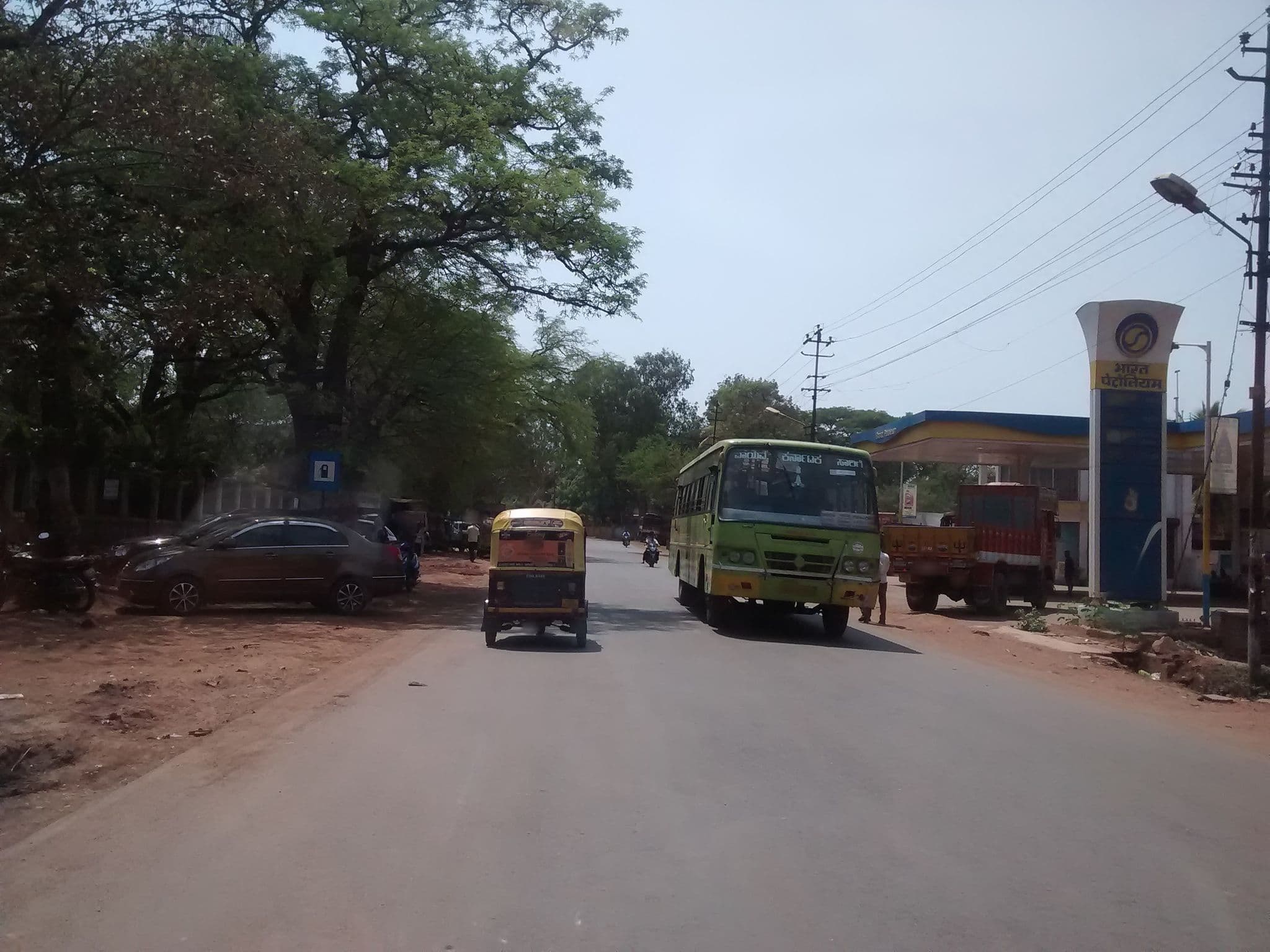Street view near Ankita Hotel, Hubballi — © chethan (CC BY-SA · Mapillary)