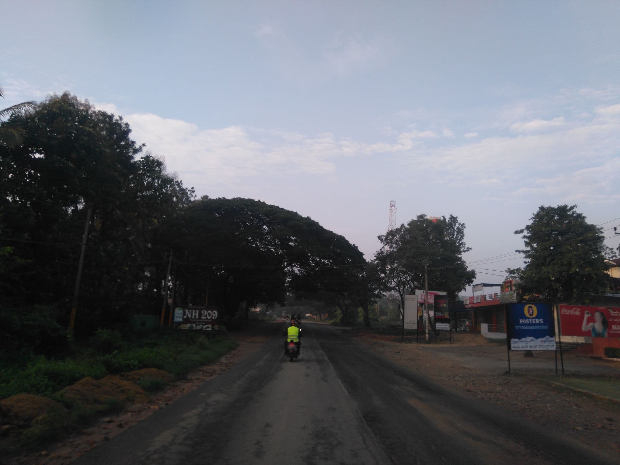 Street view near Mandarathi Vaibhava Hotel, Bidadi — © jacklee (CC BY-SA · Mapillary)