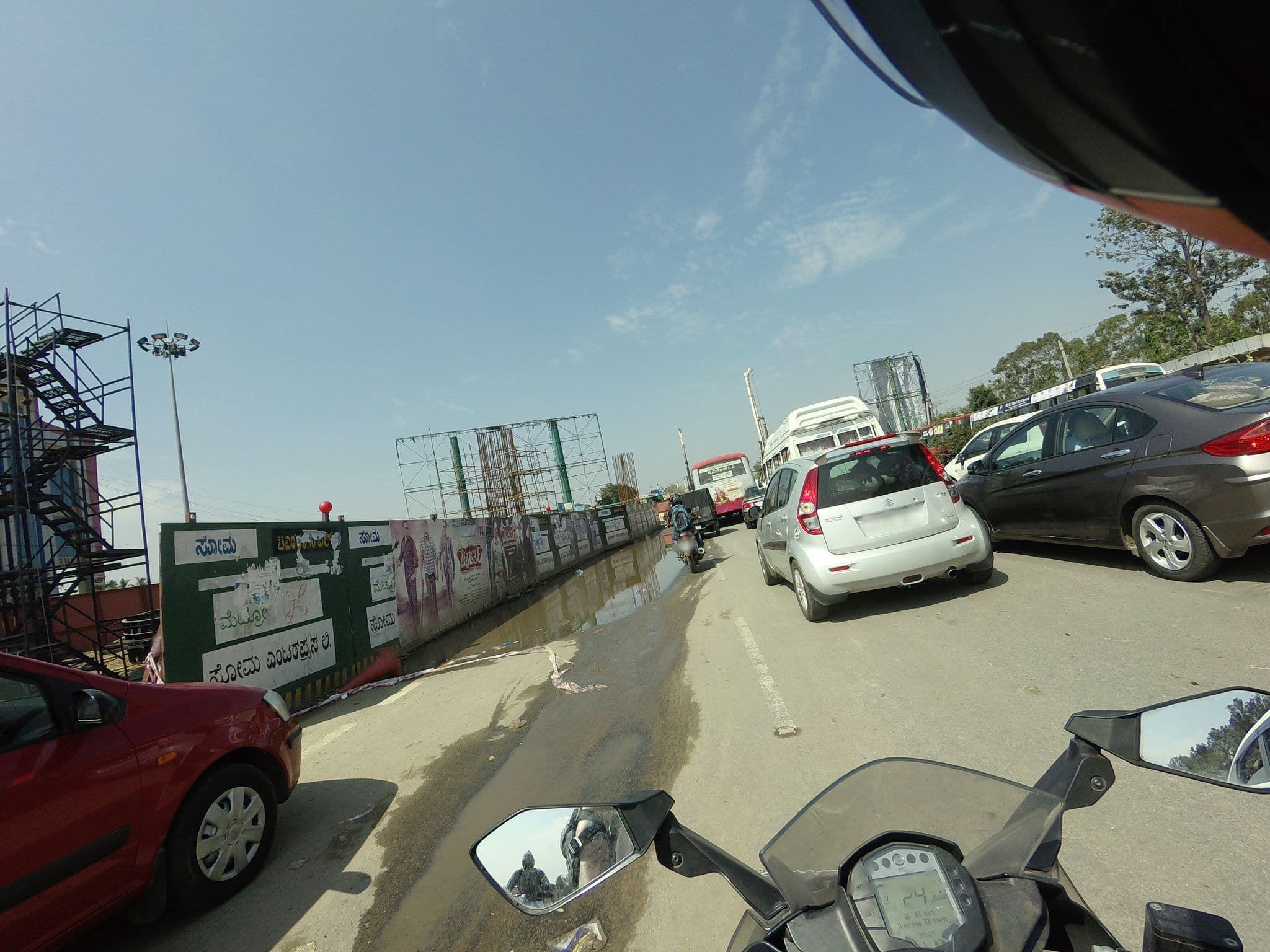 Street view near Rosewood International Hotel, Kumbalgod — © richlv (CC BY-SA · Mapillary)