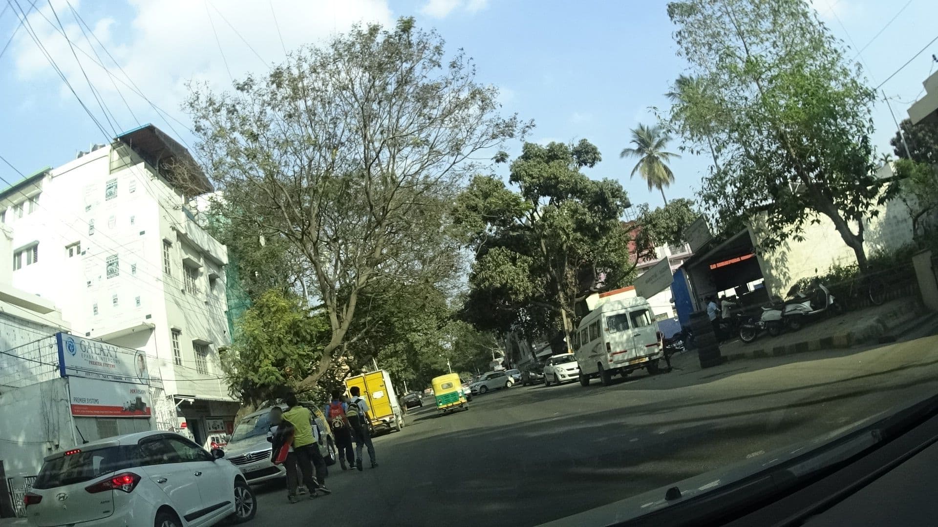 Street view near Evolve Back Kabini, Bengaluru — © venkanna37 (CC BY-SA · Mapillary)
