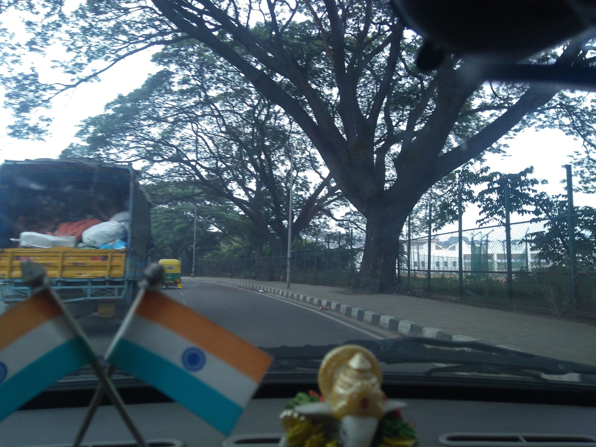 Street view near ibis Bangalore City Centre, Bengaluru — © poornibadrinath (CC BY-SA · Mapillary)