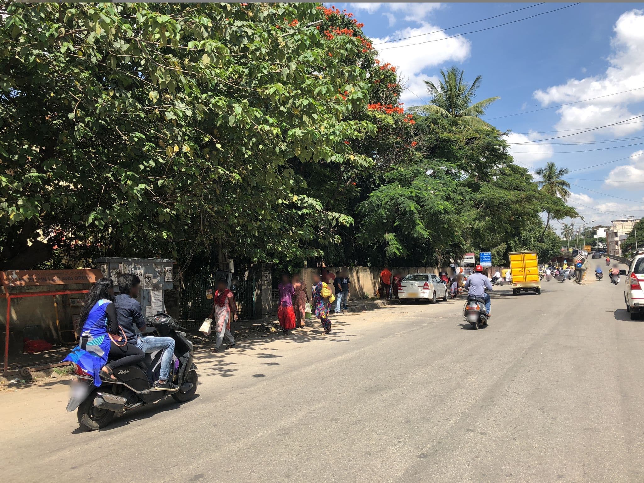 Street view near Hotel Siddharta, Bengaluru — © yellowracer (CC BY-SA · Mapillary)