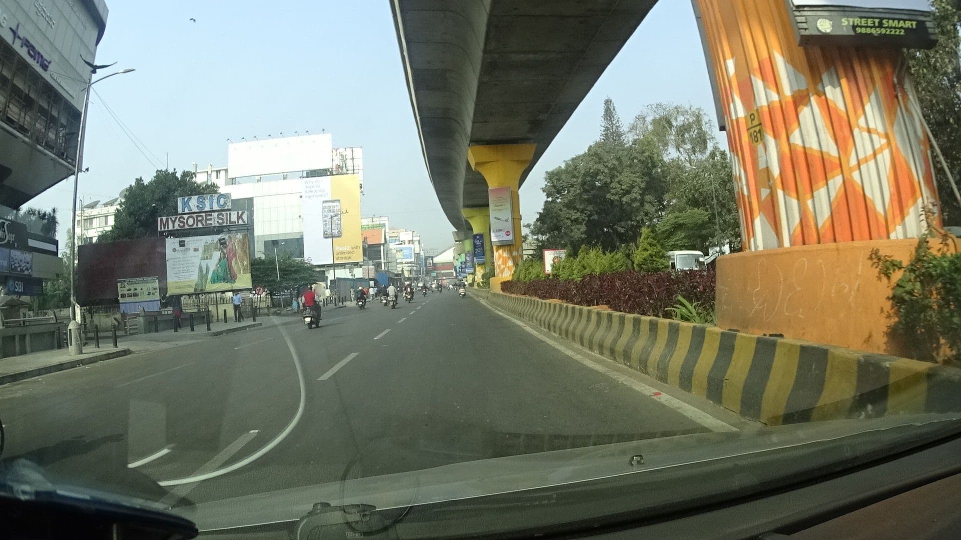 Street view near Ramada Caravela Beach Resort, Bengaluru — © ranjithjoy (CC BY-SA · Mapillary)