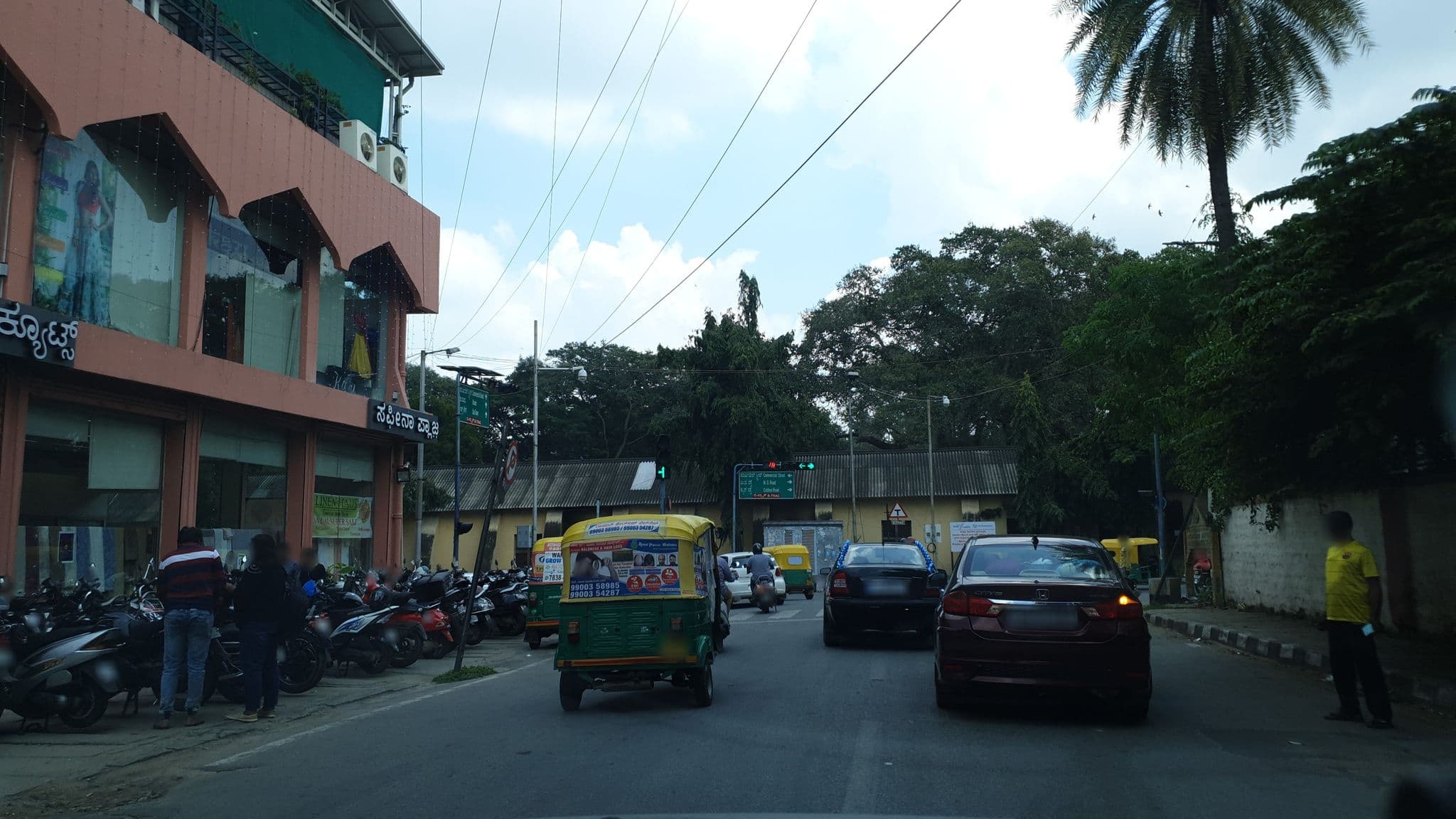 Street view near hotel select, Bengaluru — © jayp (CC BY-SA · Mapillary)