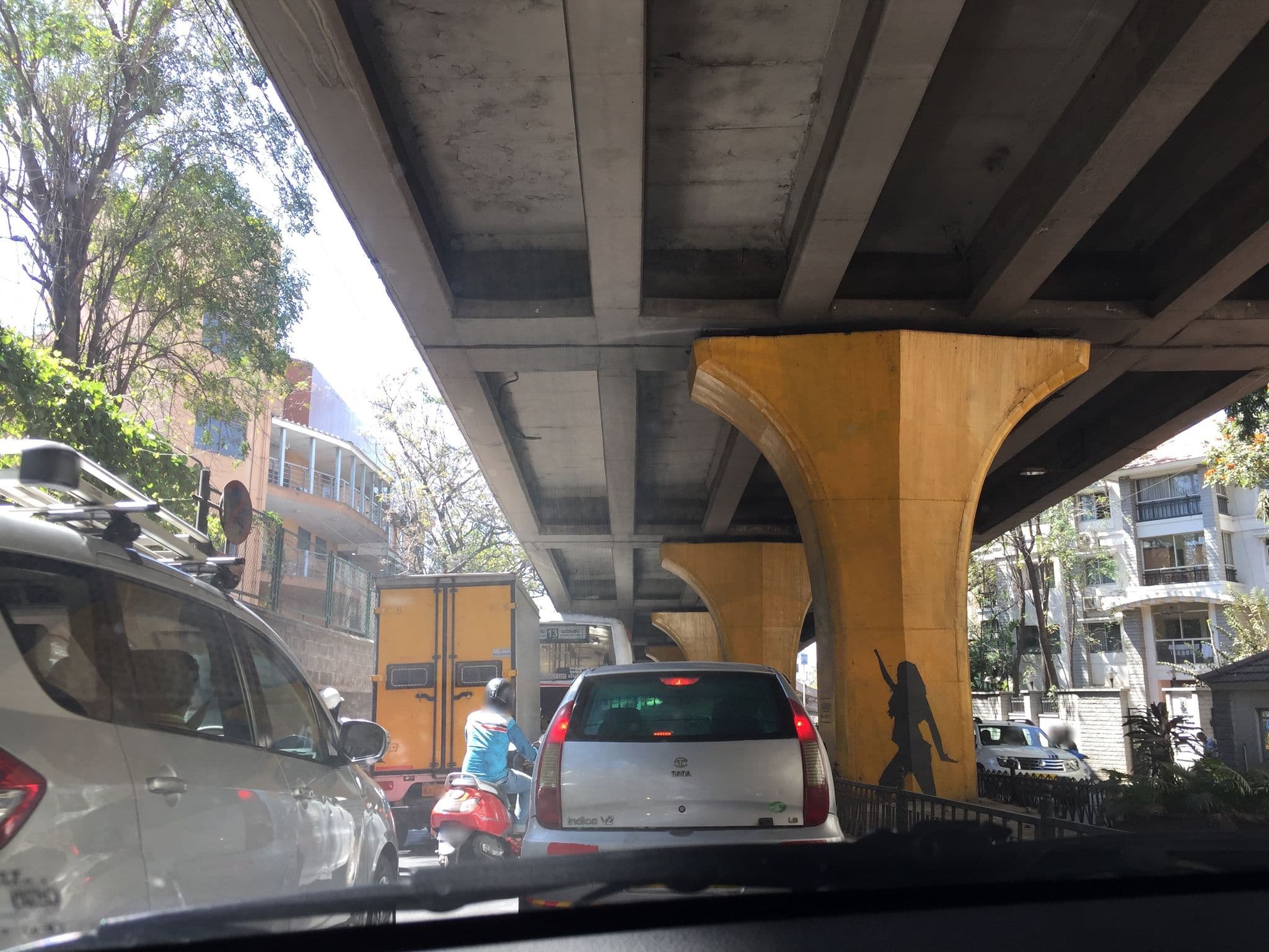 Street view near Victoria Hotel, Bengaluru — © richlv (CC BY-SA · Mapillary)