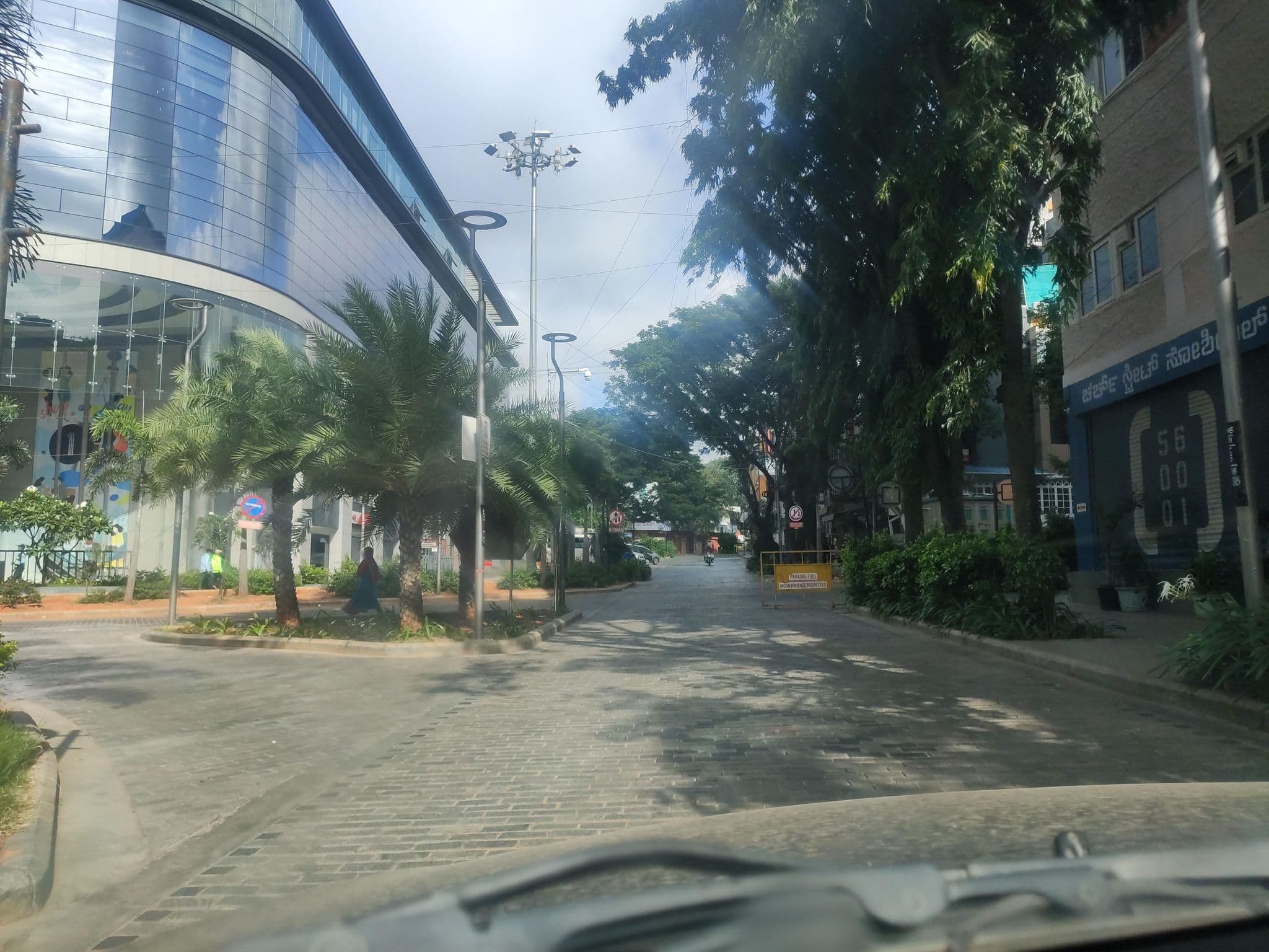 Street view near Curzon Suites, Bengaluru — © muruligowda (CC BY-SA · Mapillary)
