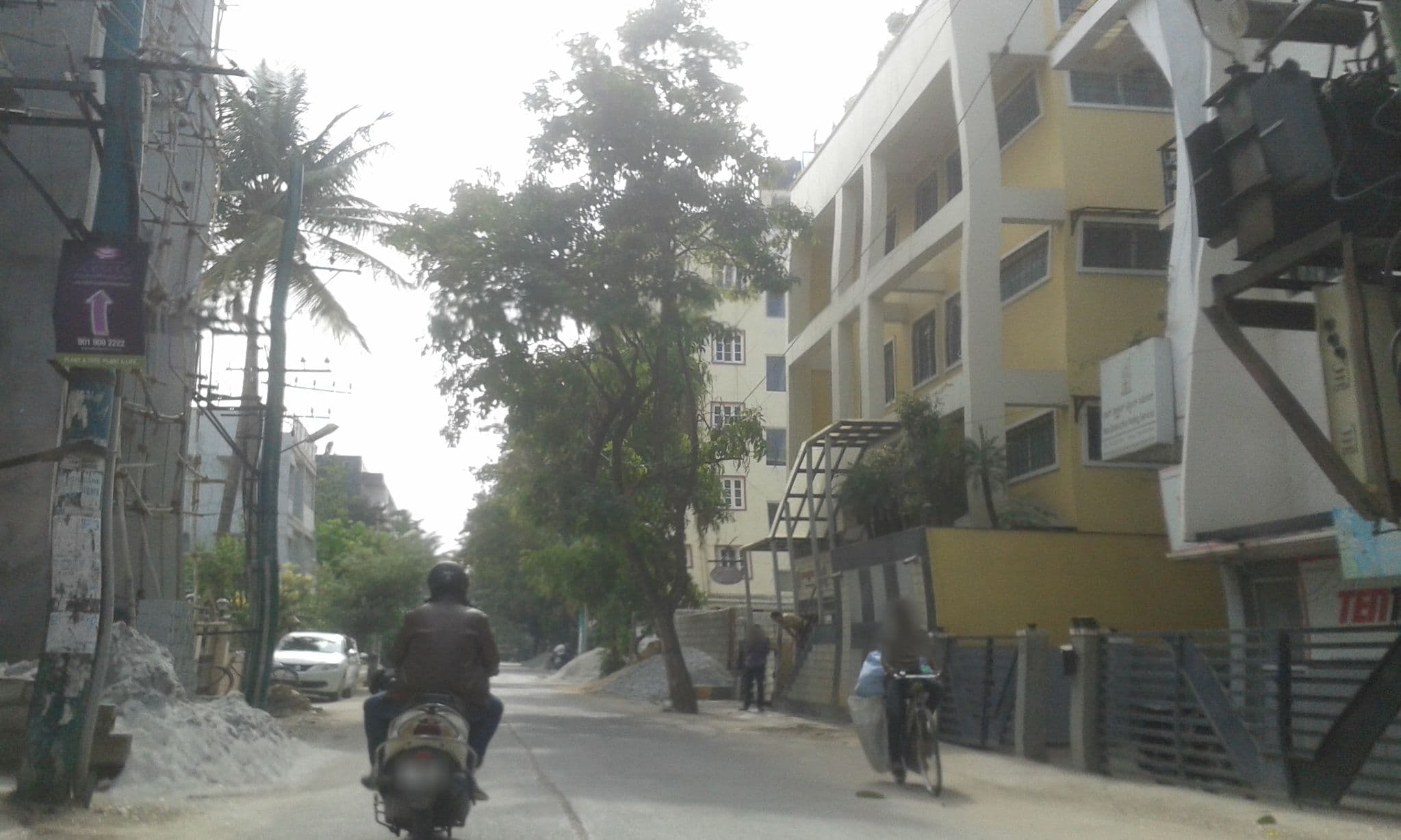Street view near OYO 8252 Aayush Corporate Stays, Bengaluru — © yogi (CC BY-SA · Mapillary)