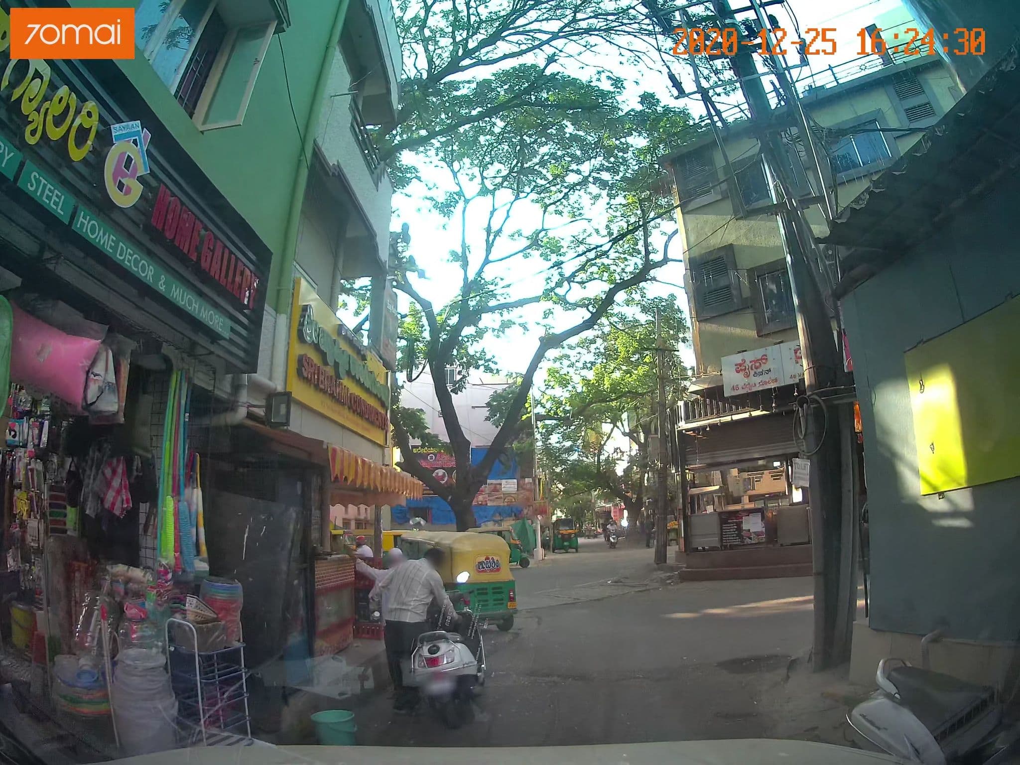 Street view near OYO 15926 New Golden Residency, Bengaluru — © johnichan (CC BY-SA · Mapillary)