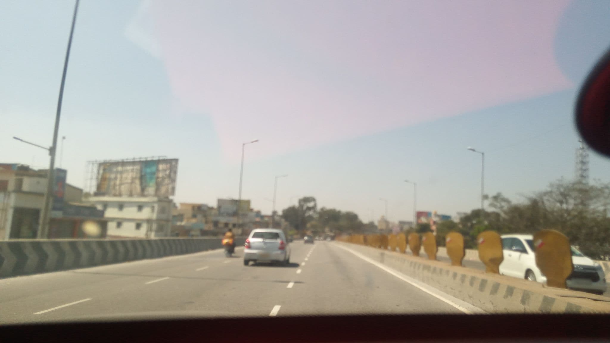 Street view near Hotel Yasodha Towers, Hosūr — © pradeepbv (CC BY-SA · Mapillary)