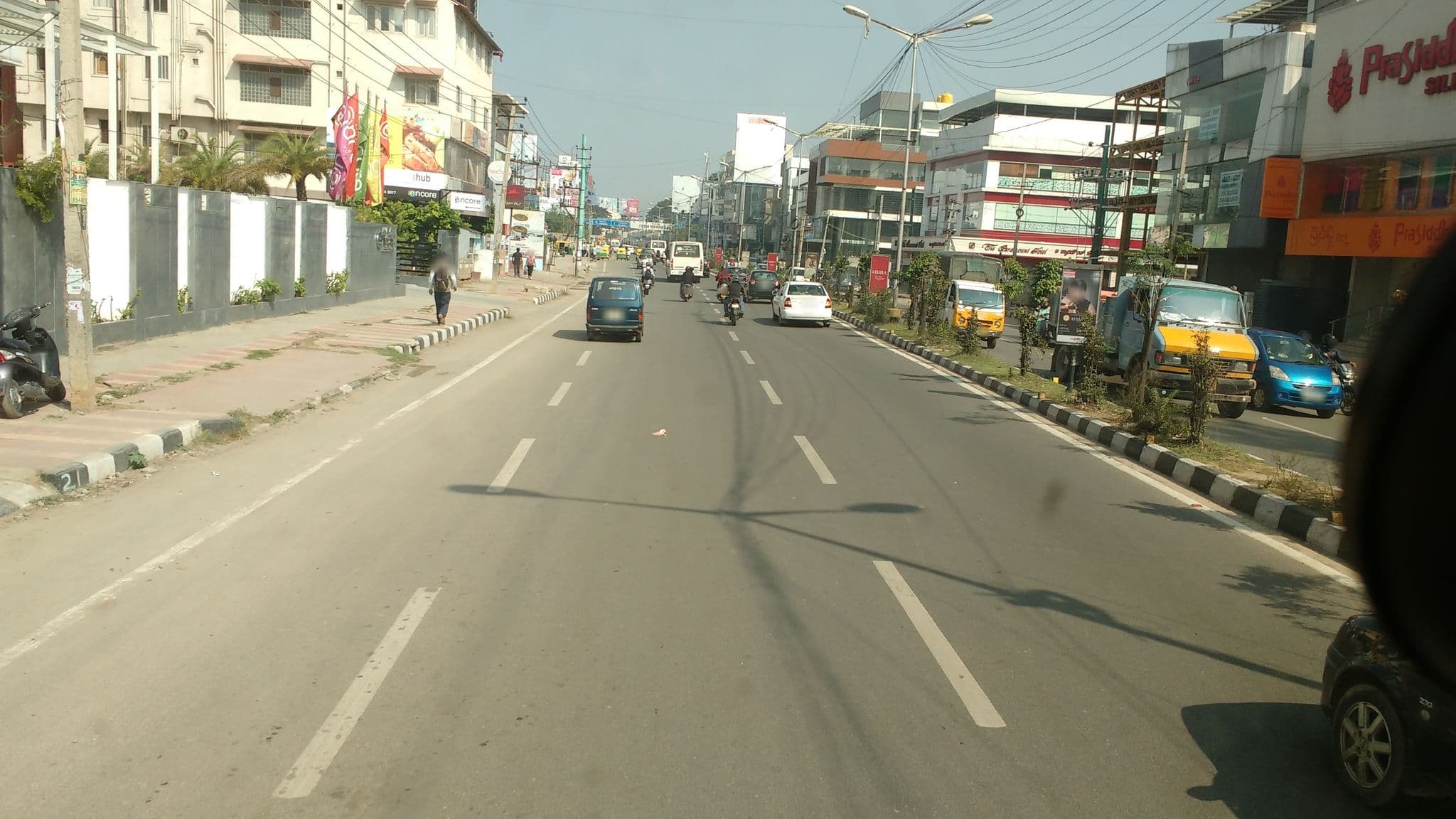 Street view near Ramada Encore, Bengaluru — © srividya (CC BY-SA · Mapillary)
