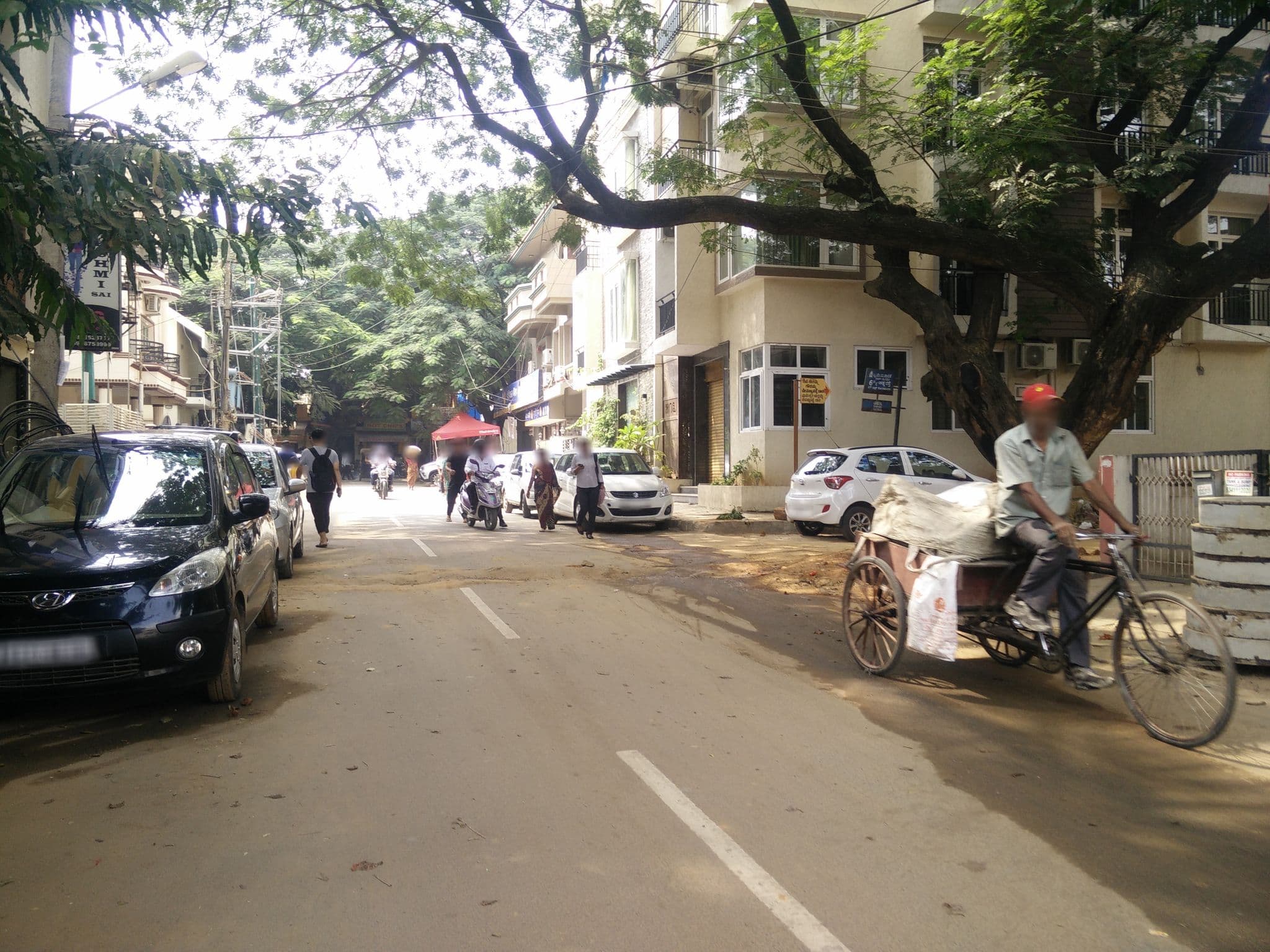 Street view near The Oriental Haveli, Bengaluru — © pritipg (CC BY-SA · Mapillary)