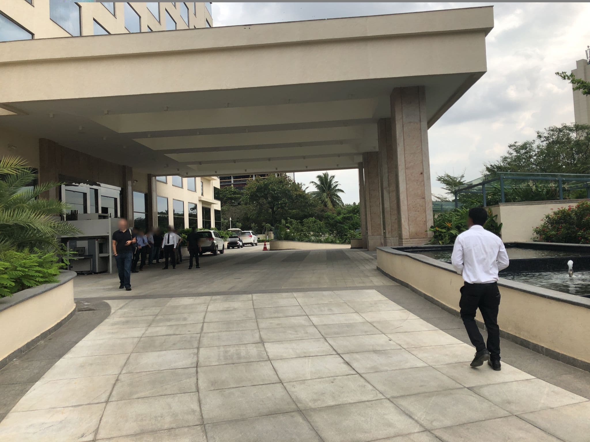 Street view near Sheraton Grand Bengaluru Whitefield Hotel & Convention Center, Hoskote — © yellowracer (CC BY-SA · Mapillary)