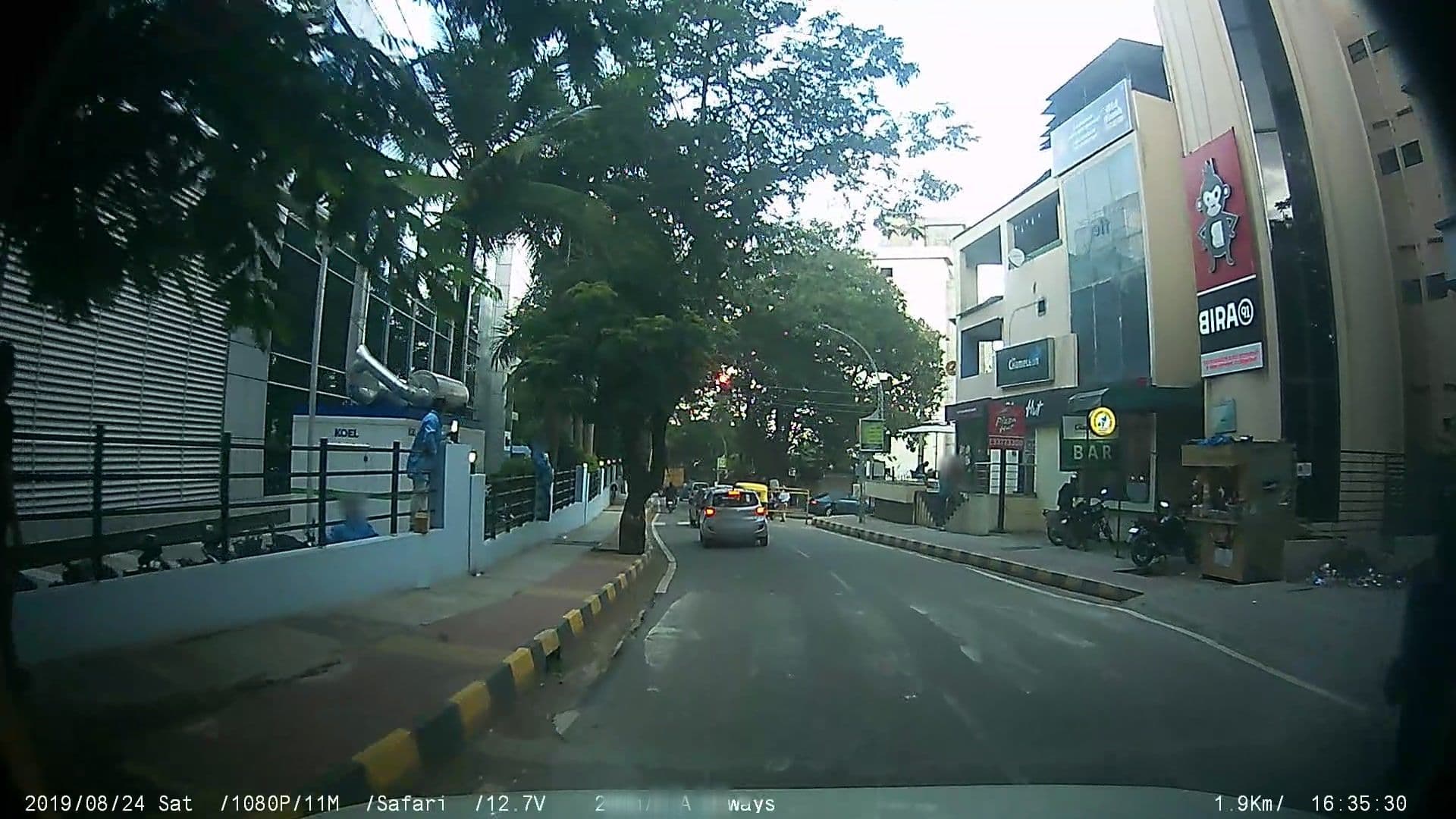 Street view near Vinaya Royal Inn Hotel, Maragondahalli — © johnichan (CC BY-SA · Mapillary)