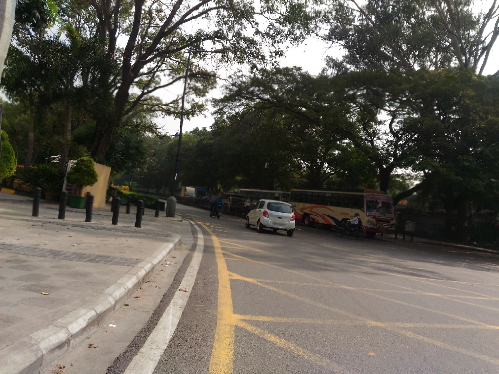Street view near WelcomHotel Bengaluru, Bengaluru — © yogi (CC BY-SA · Mapillary)